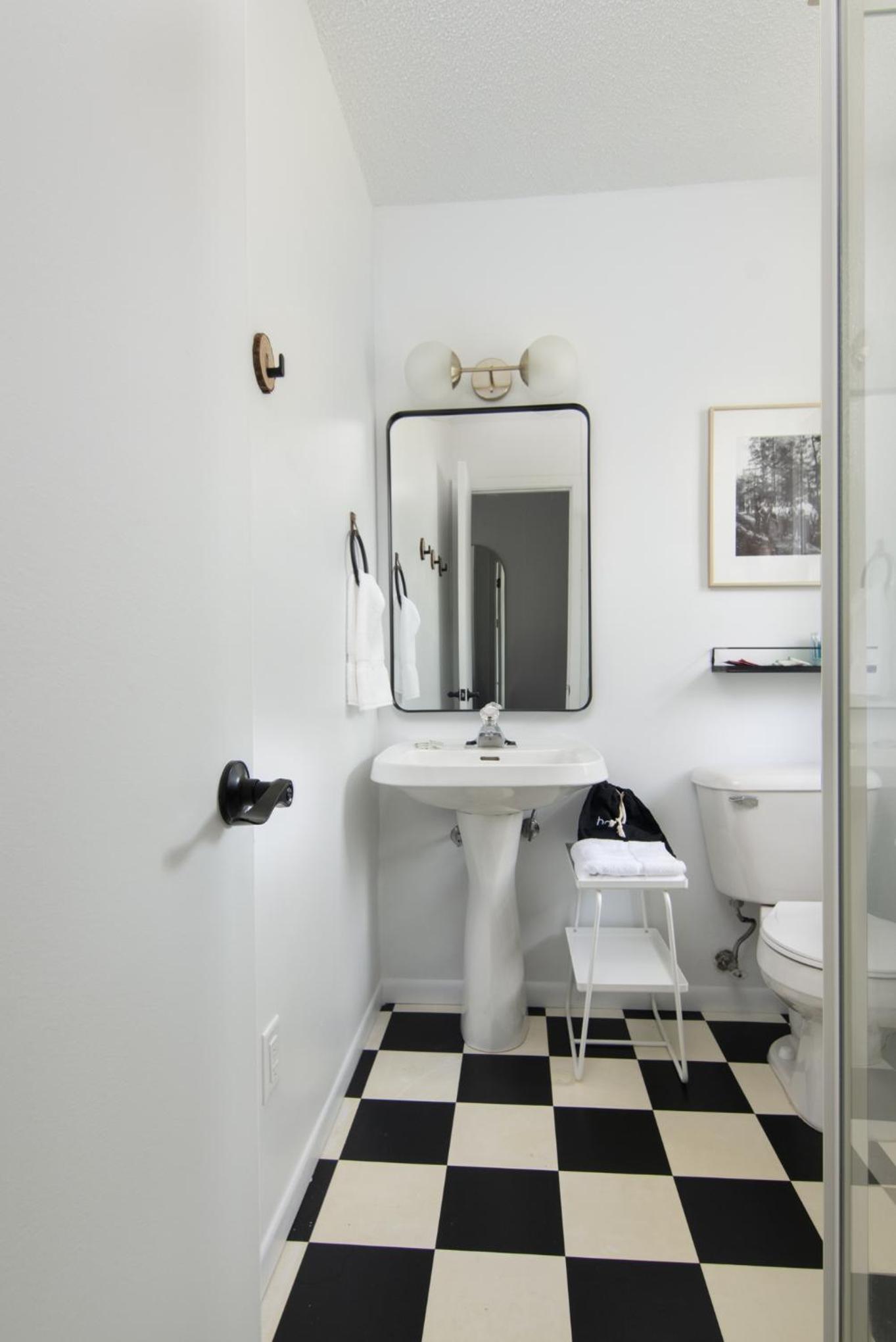 Deluxe King Room photo 2