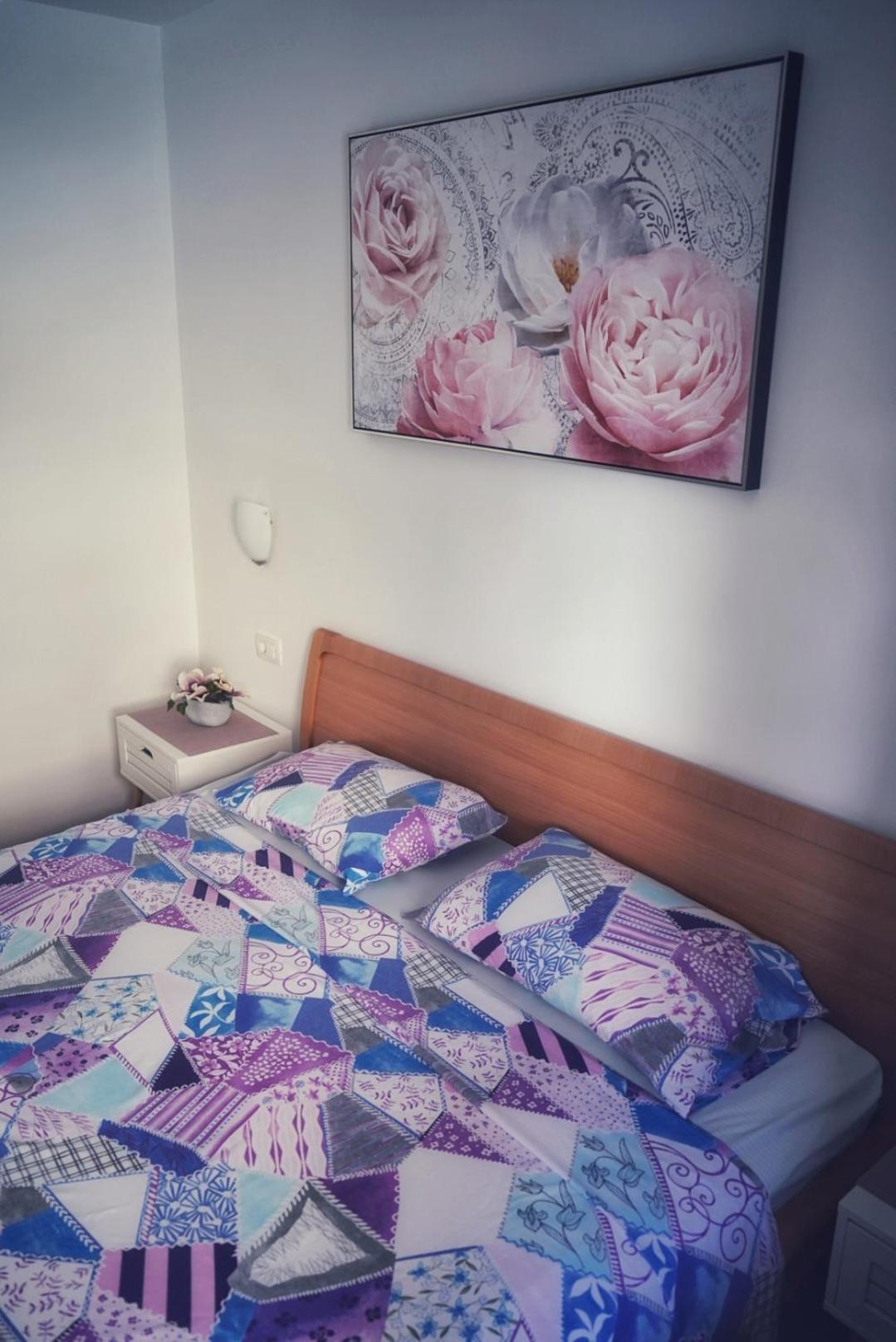 Double Room with Private Bathroom - Photo 11