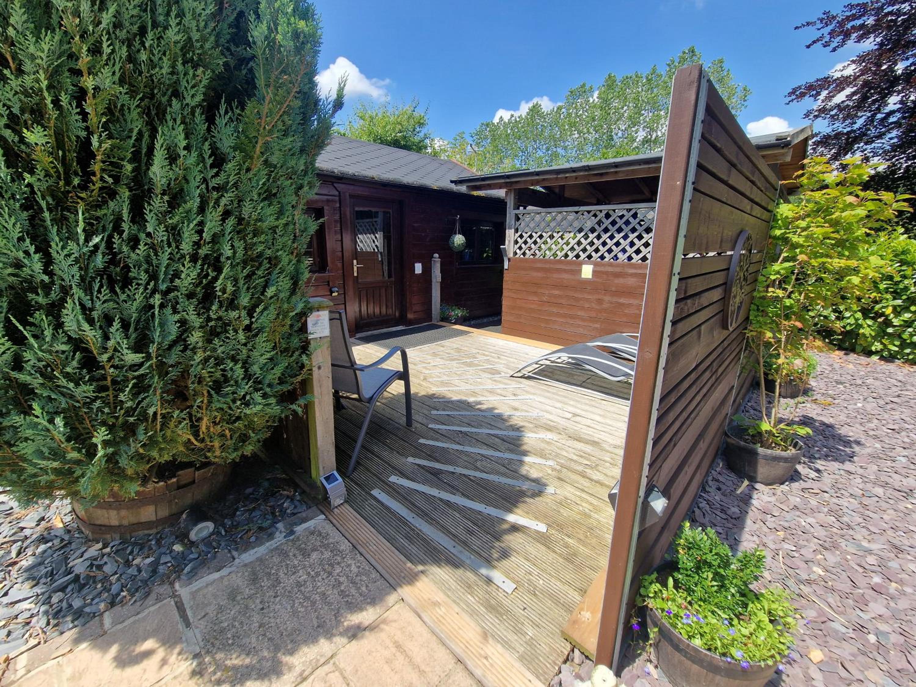 Log Cabin with Hot Tub photo 3