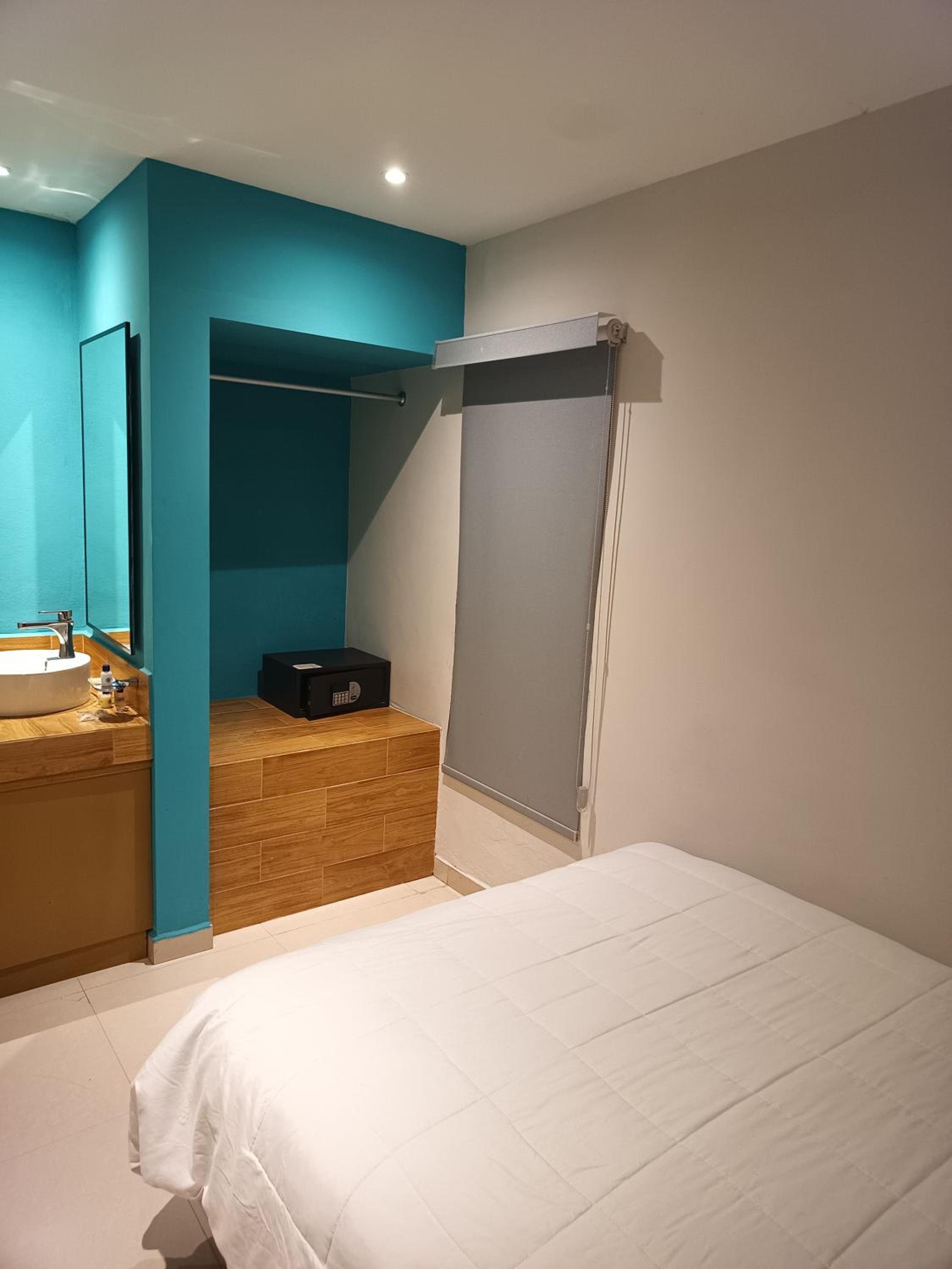 Queen Room - Photo 2