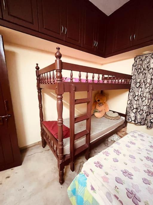 Two-Bedroom House photo 3