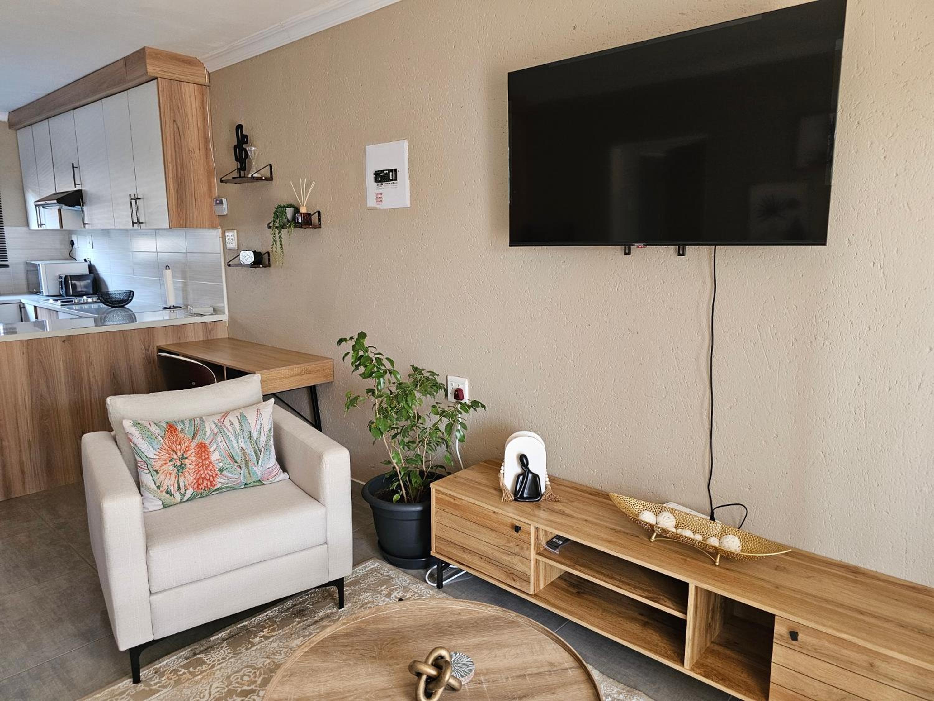 One-Bedroom Apartment photo 2