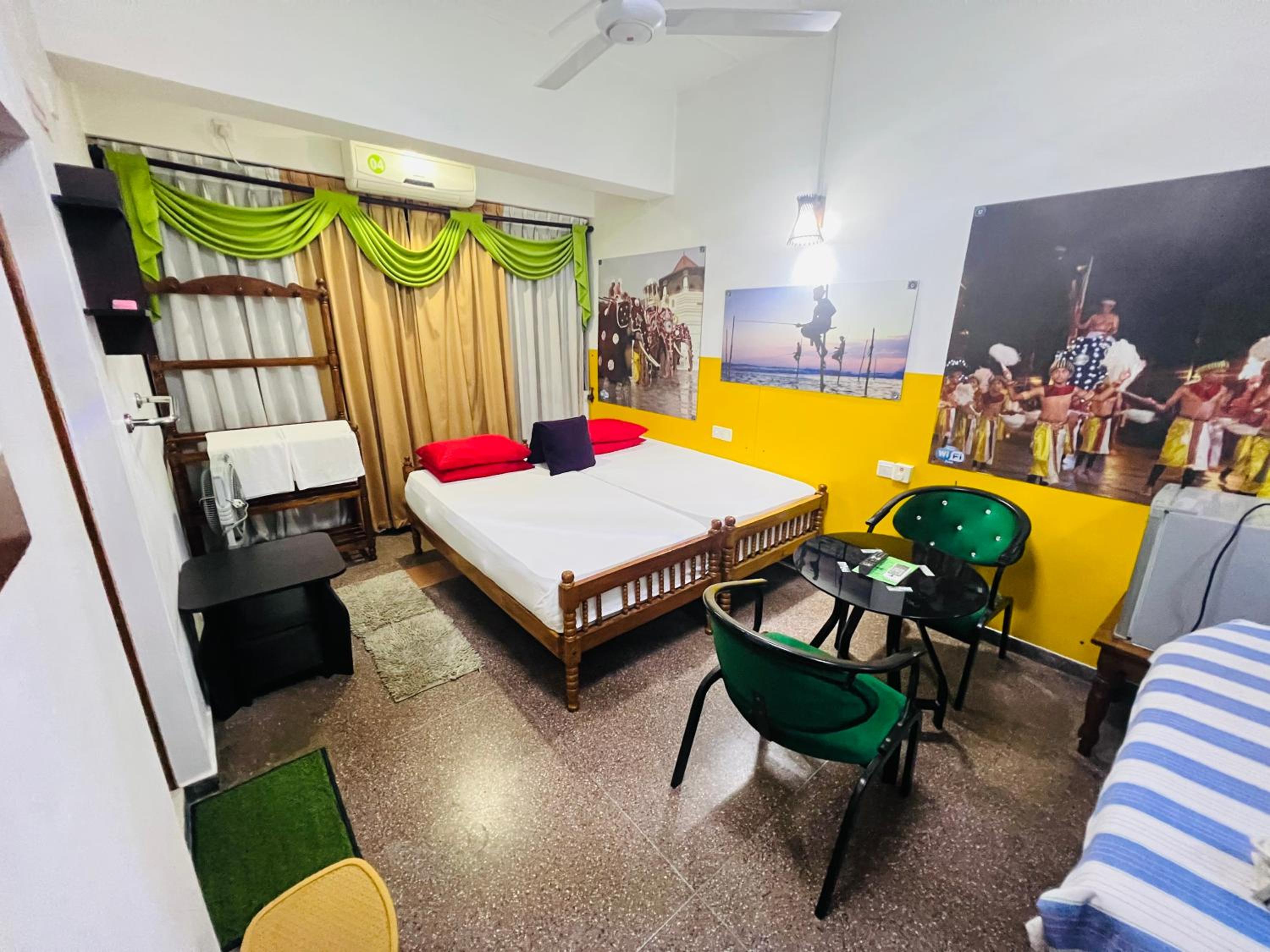 Deluxe Double or Twin Room photo 2