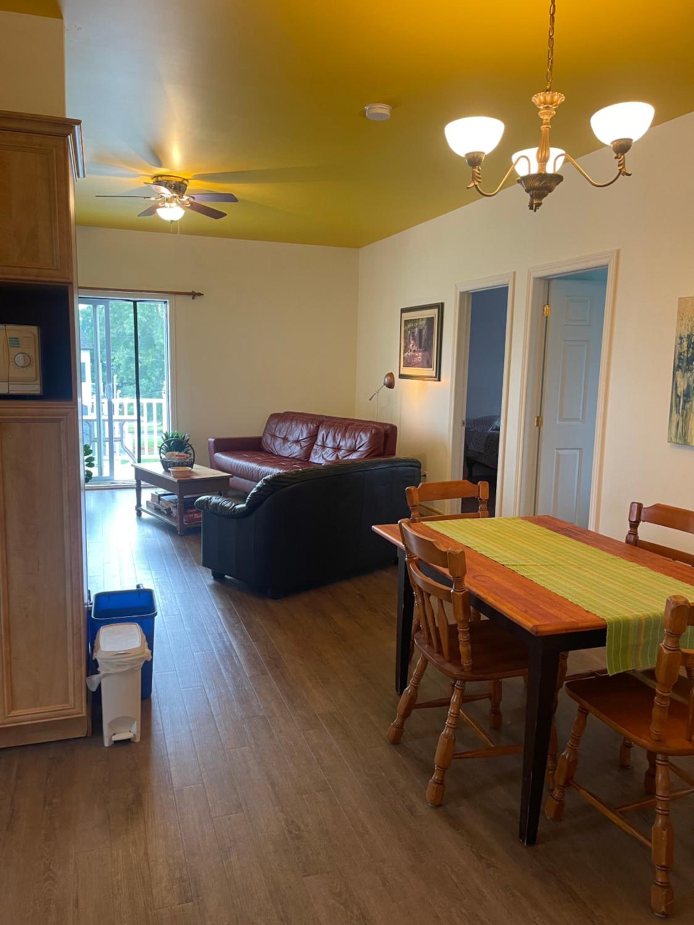Queen Room photo 2