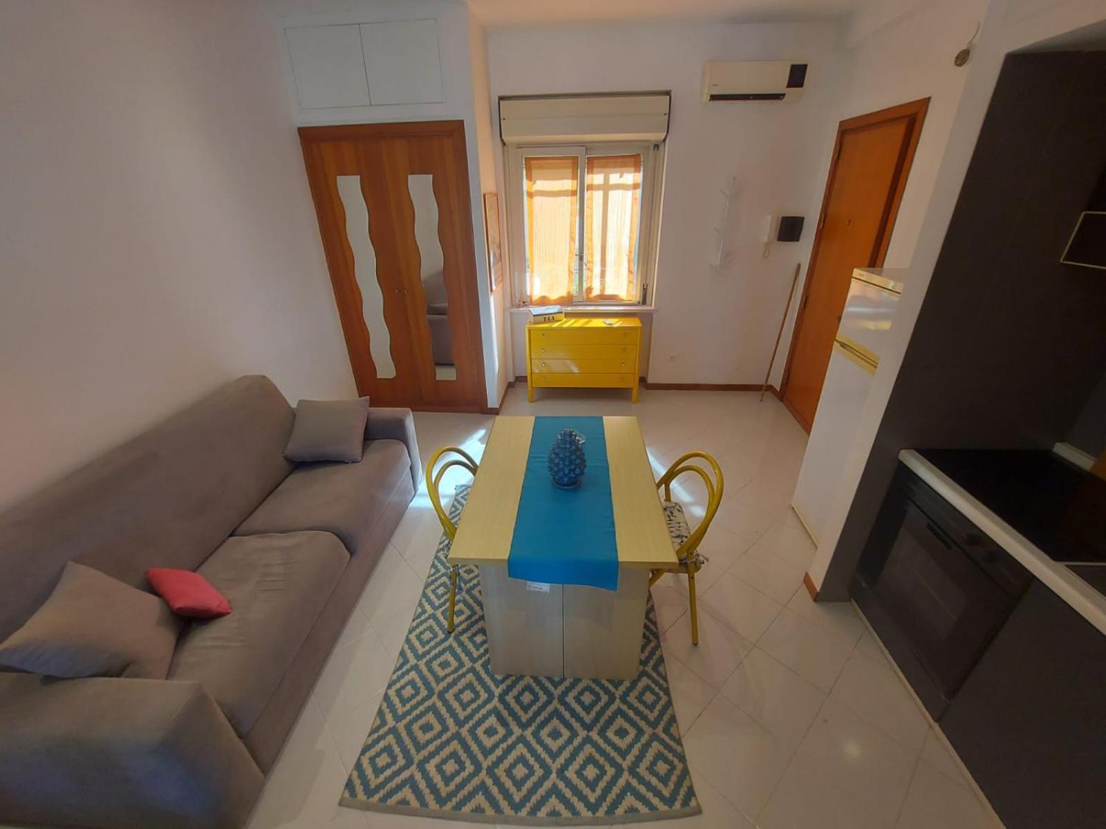One-Bedroom Apartment