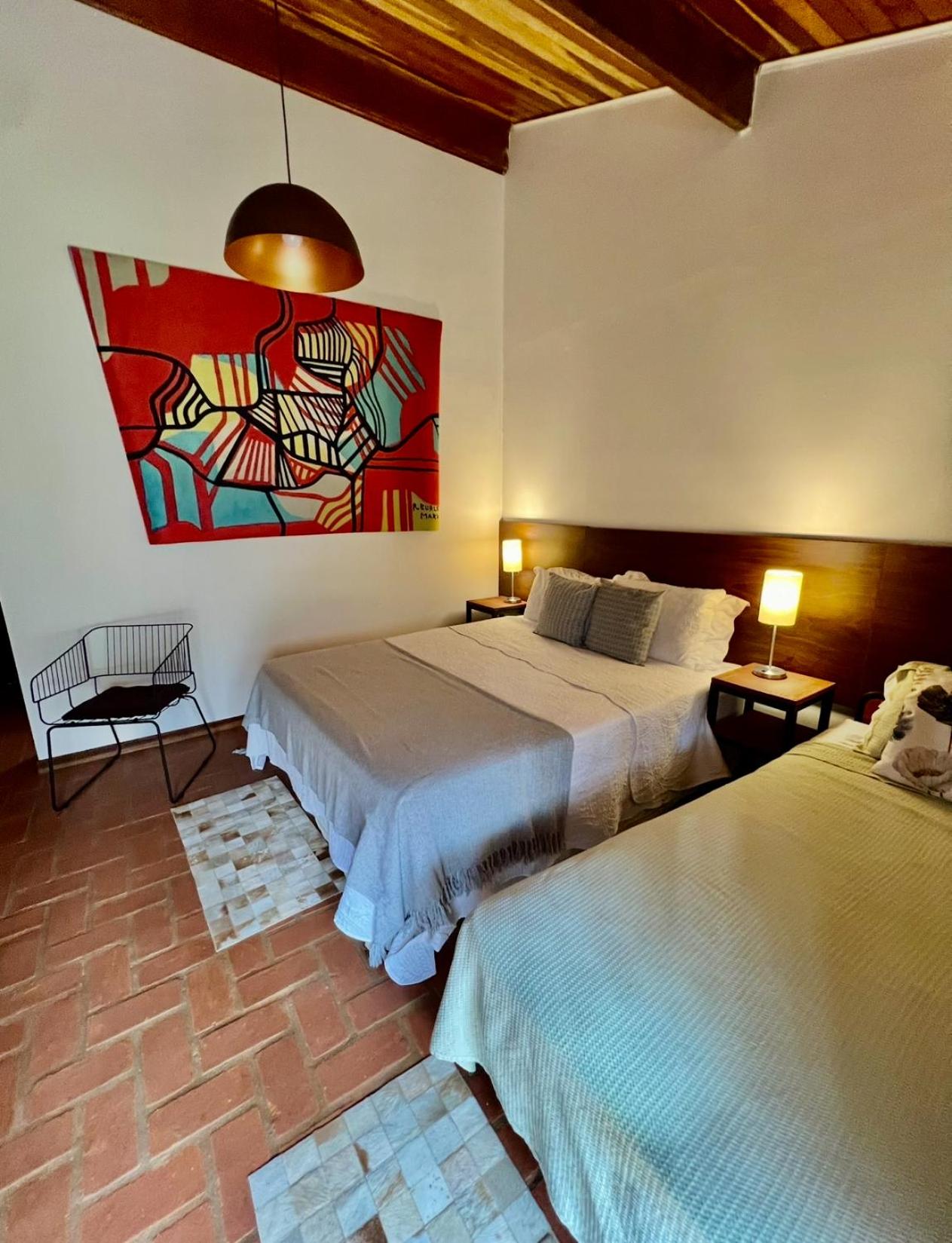 Suite - Photo 4