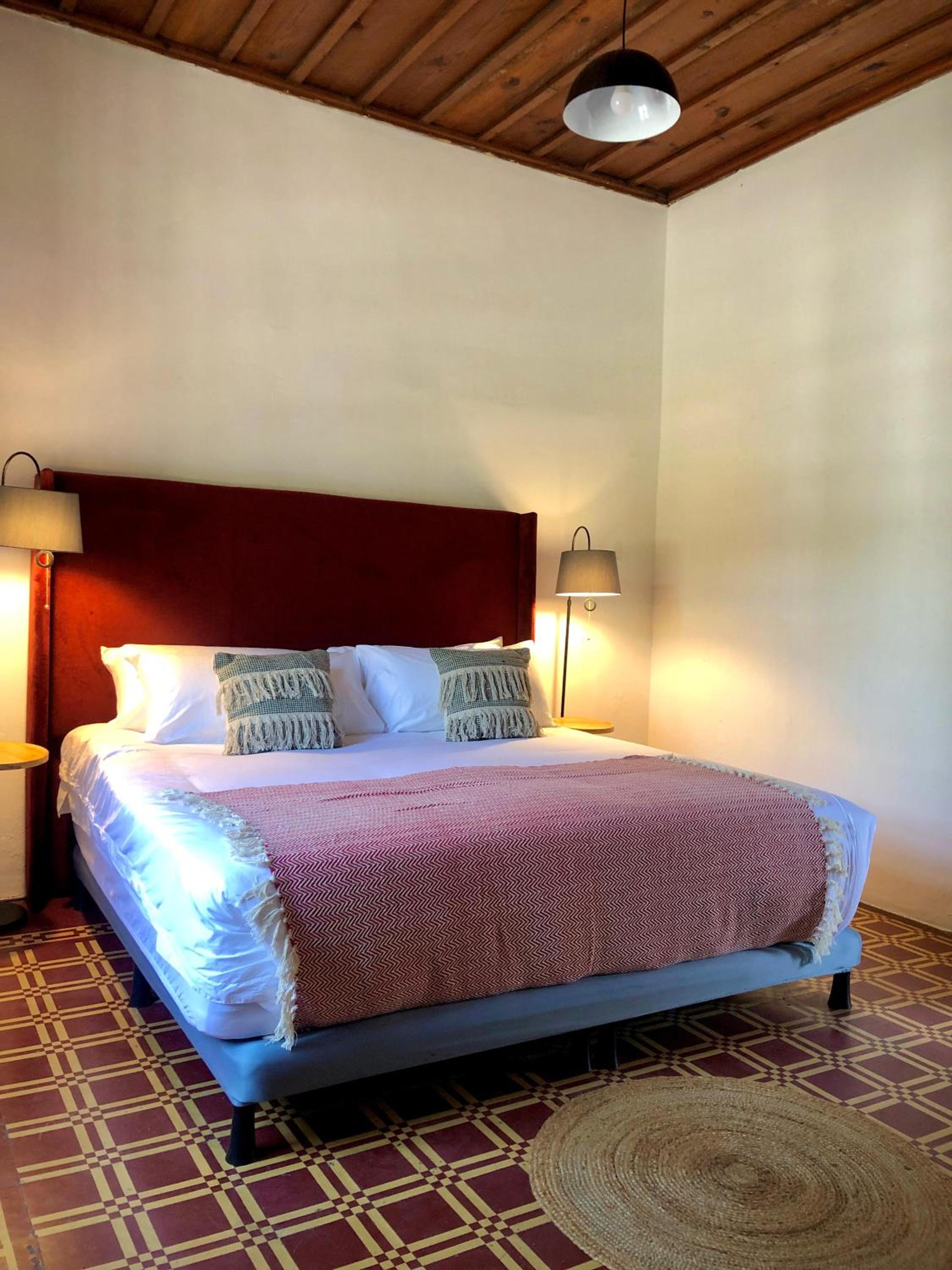 Deluxe King Room photo 2