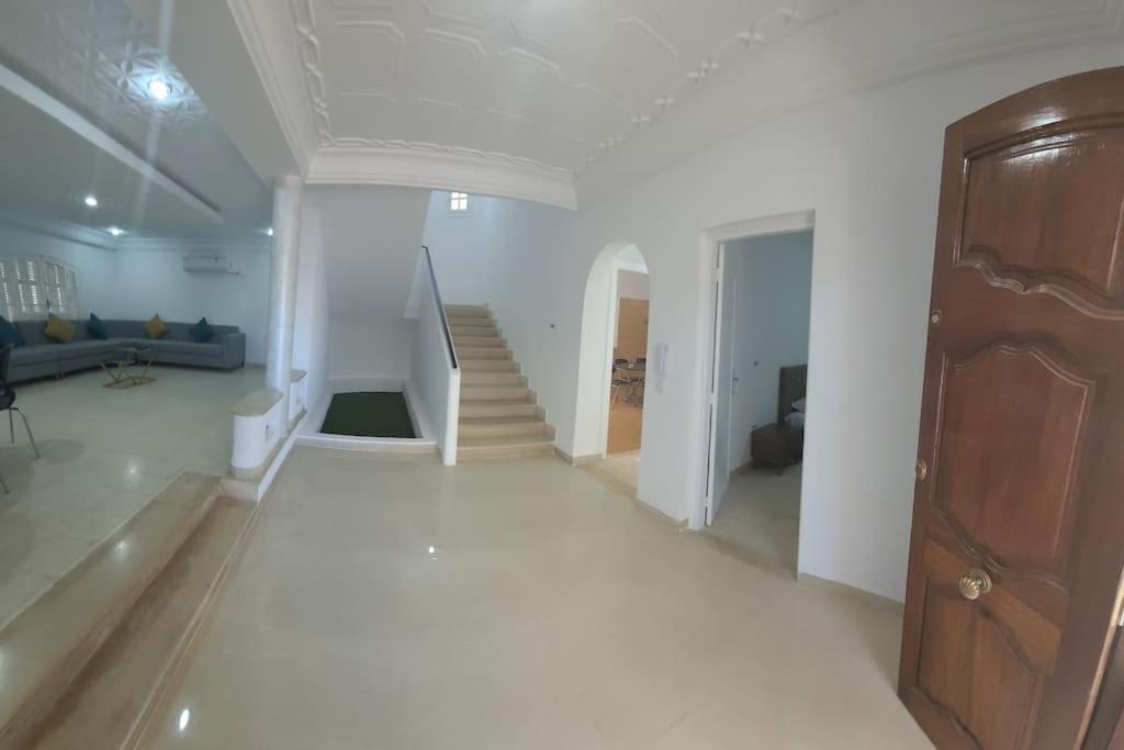 Villa photo 1