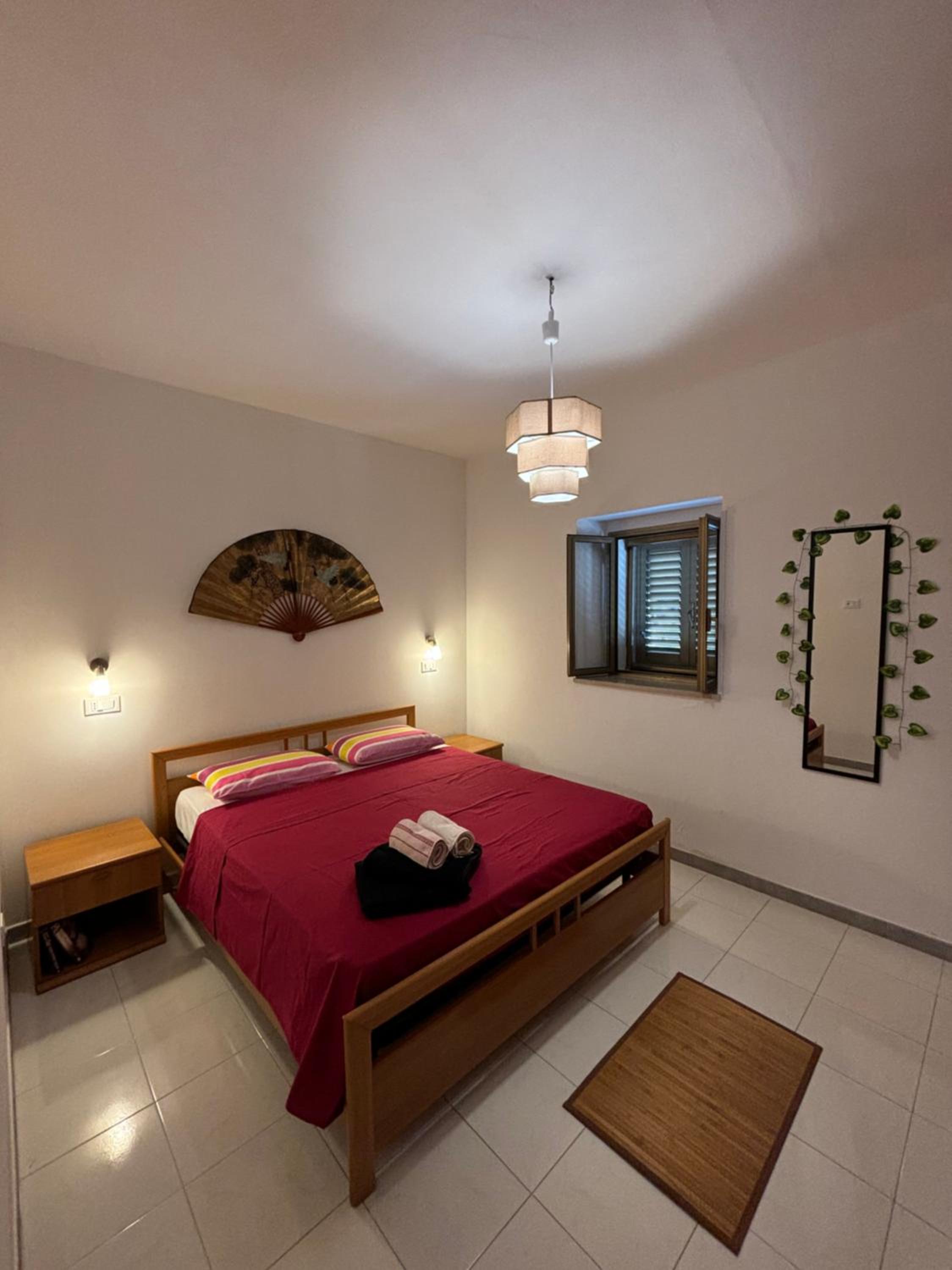 One-Bedroom House photo 1