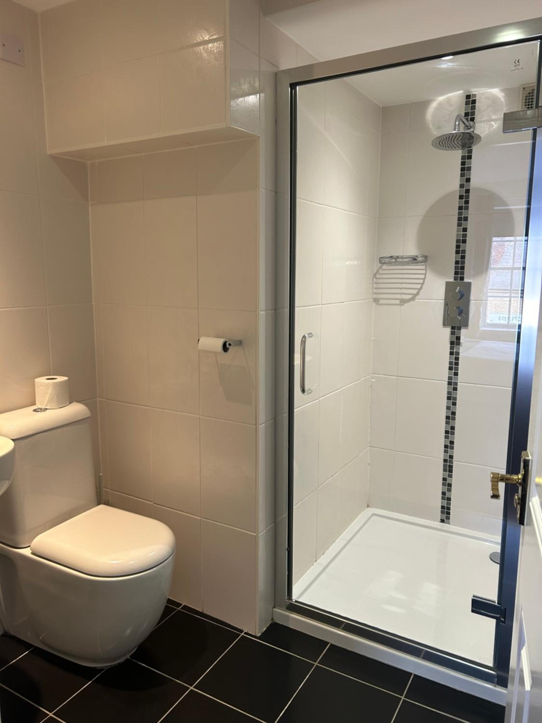 Deluxe Double Room With Bath photo 3