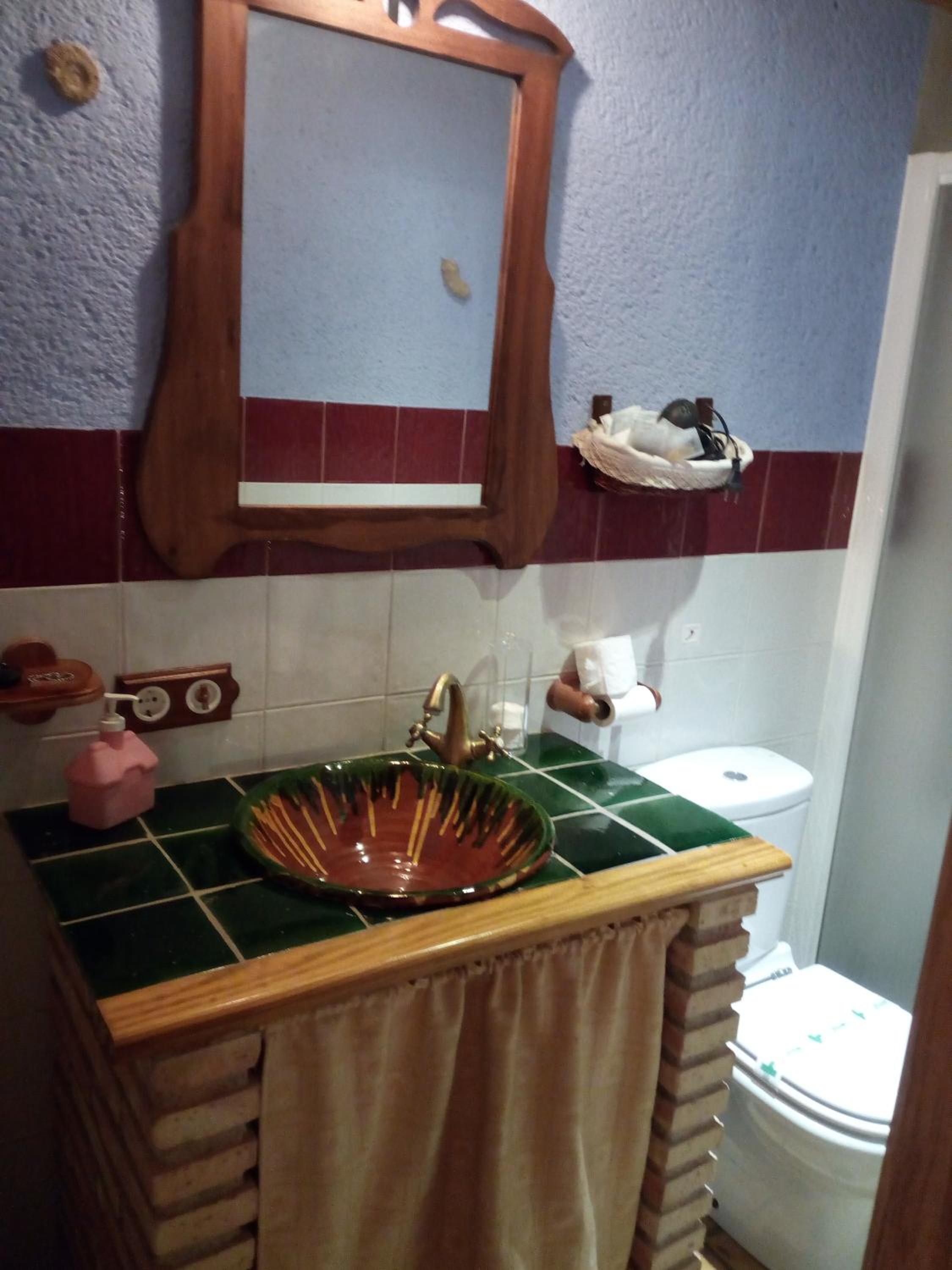 One-Bedroom Apartment (4 Adults) - Photo 4
