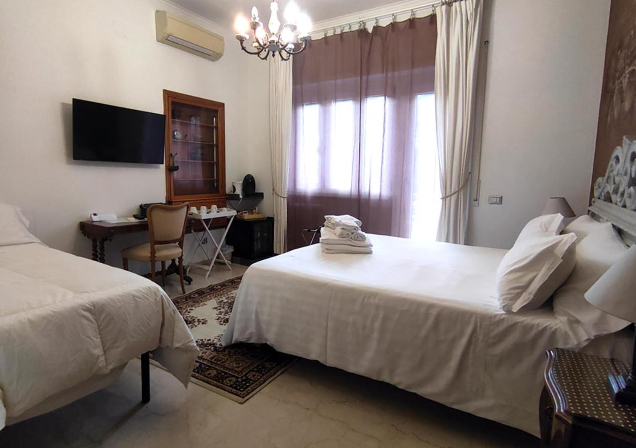 Deluxe Triple Room photo 2
