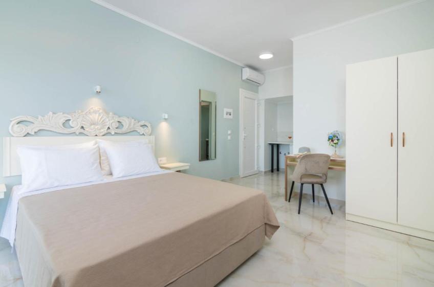 Suite with Balcony photo 2