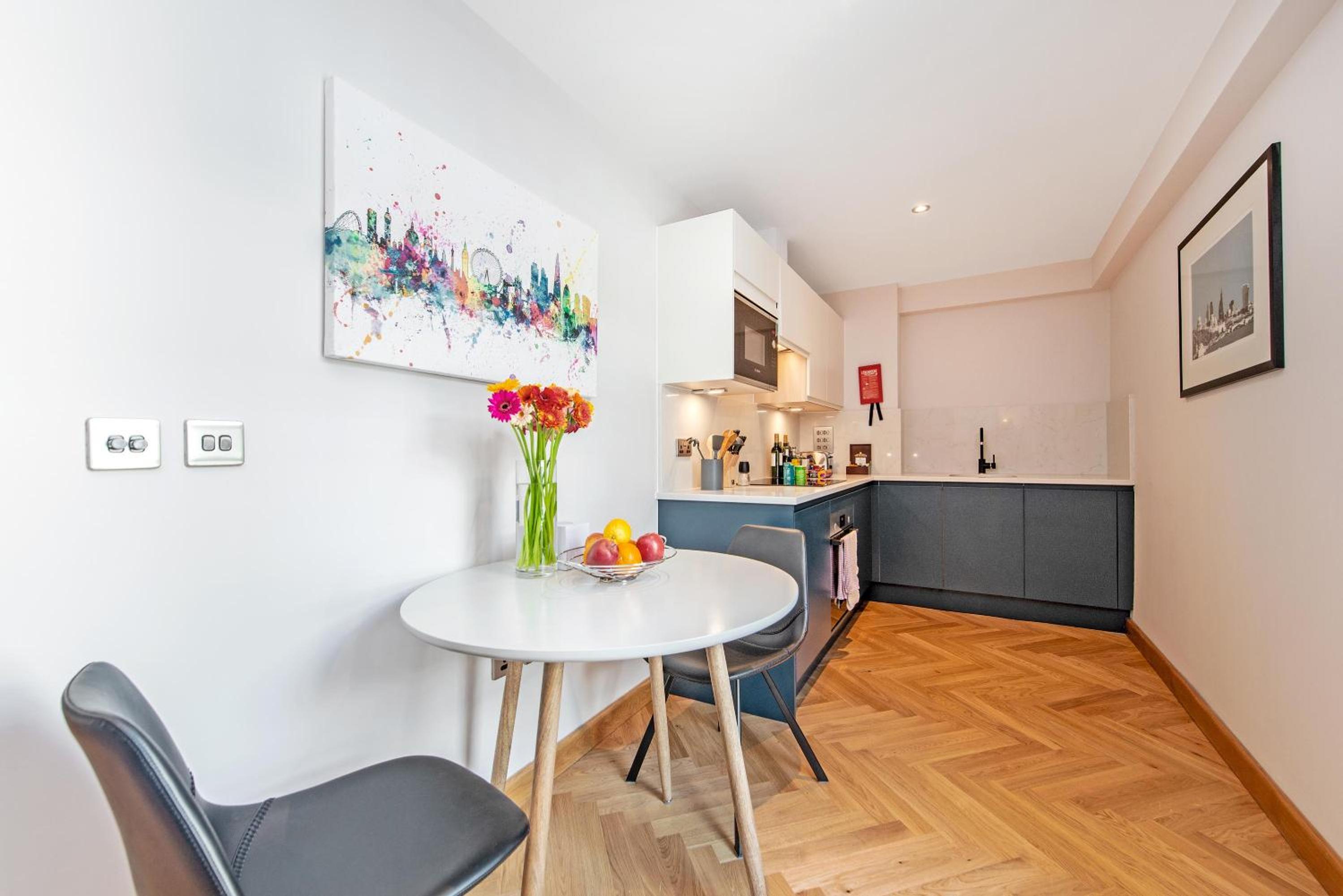 Studio Apartment photo 3