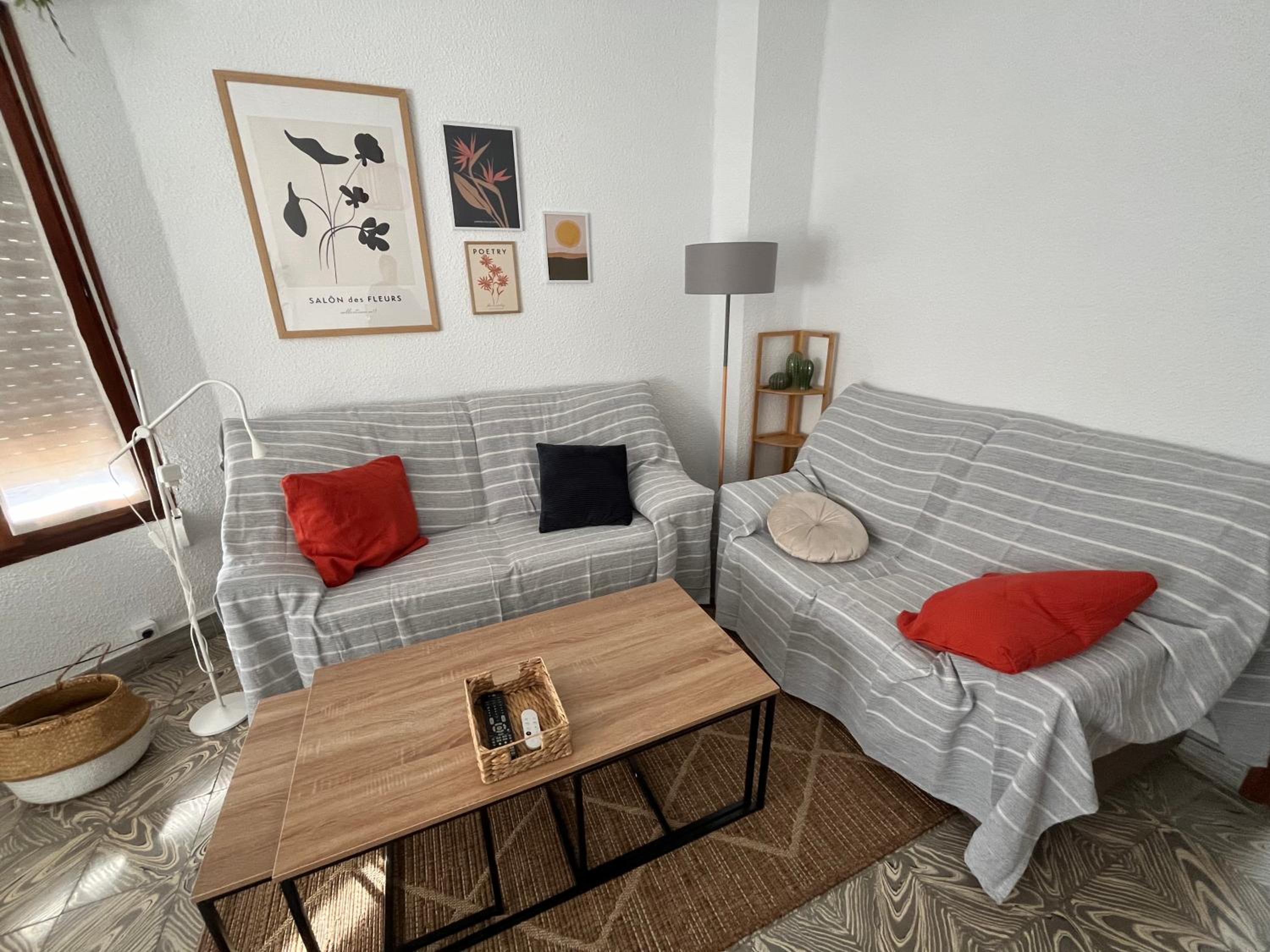 Three-Bedroom Apartment photo 2