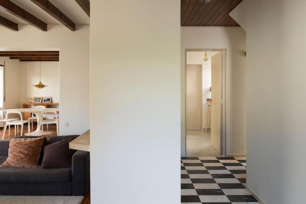 Three-Bedroom House photo 3