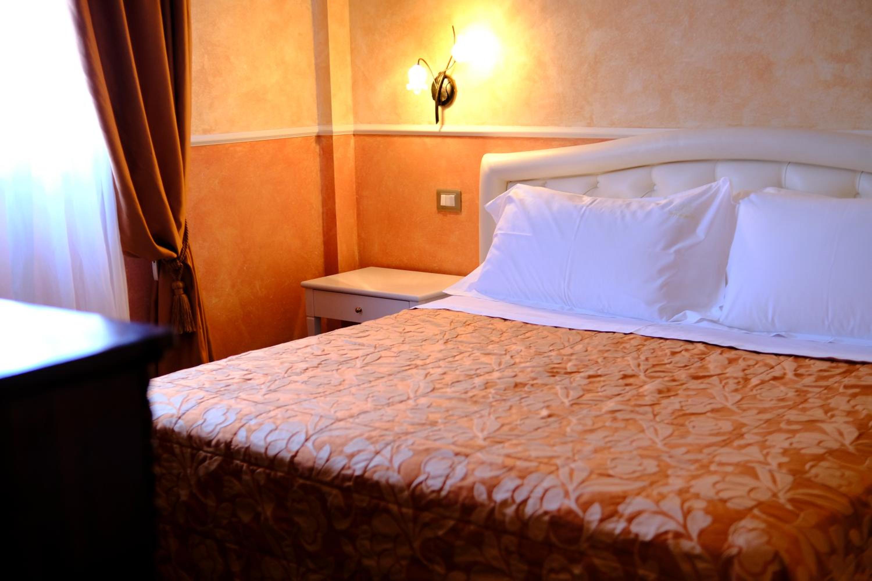 Double or Twin Room with Spa Access
