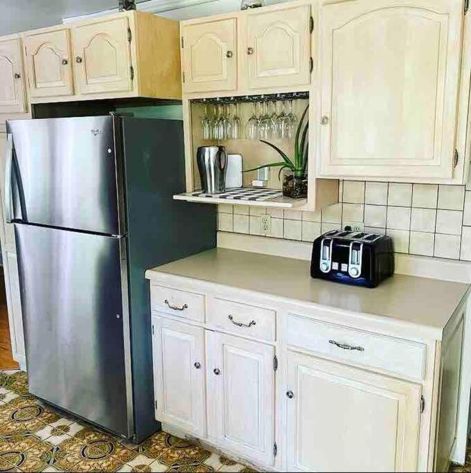 Two-Bedroom House photo 2