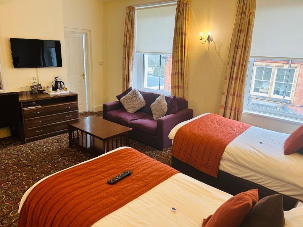Standard Twin Room - Photo 2