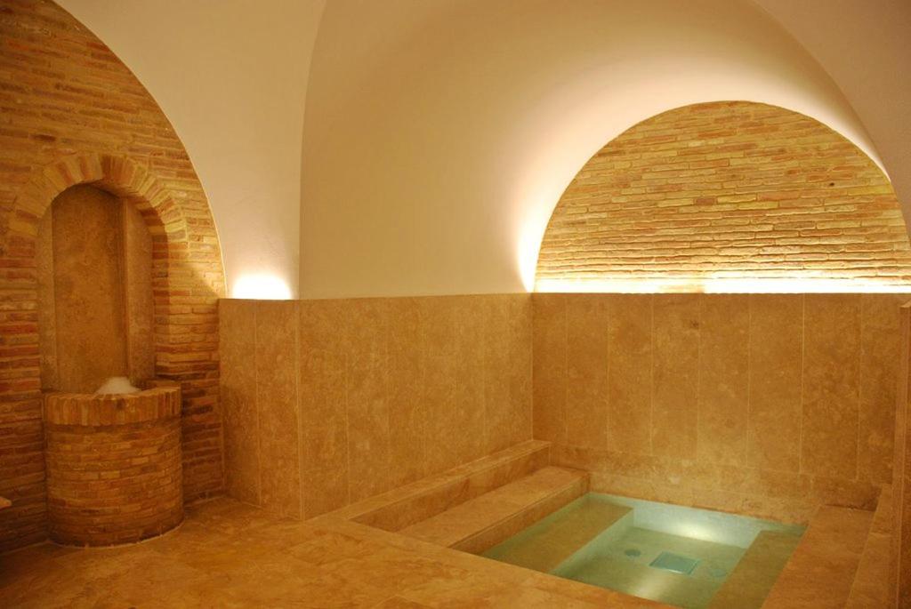 Double or Twin Room with Spa Access photo 3