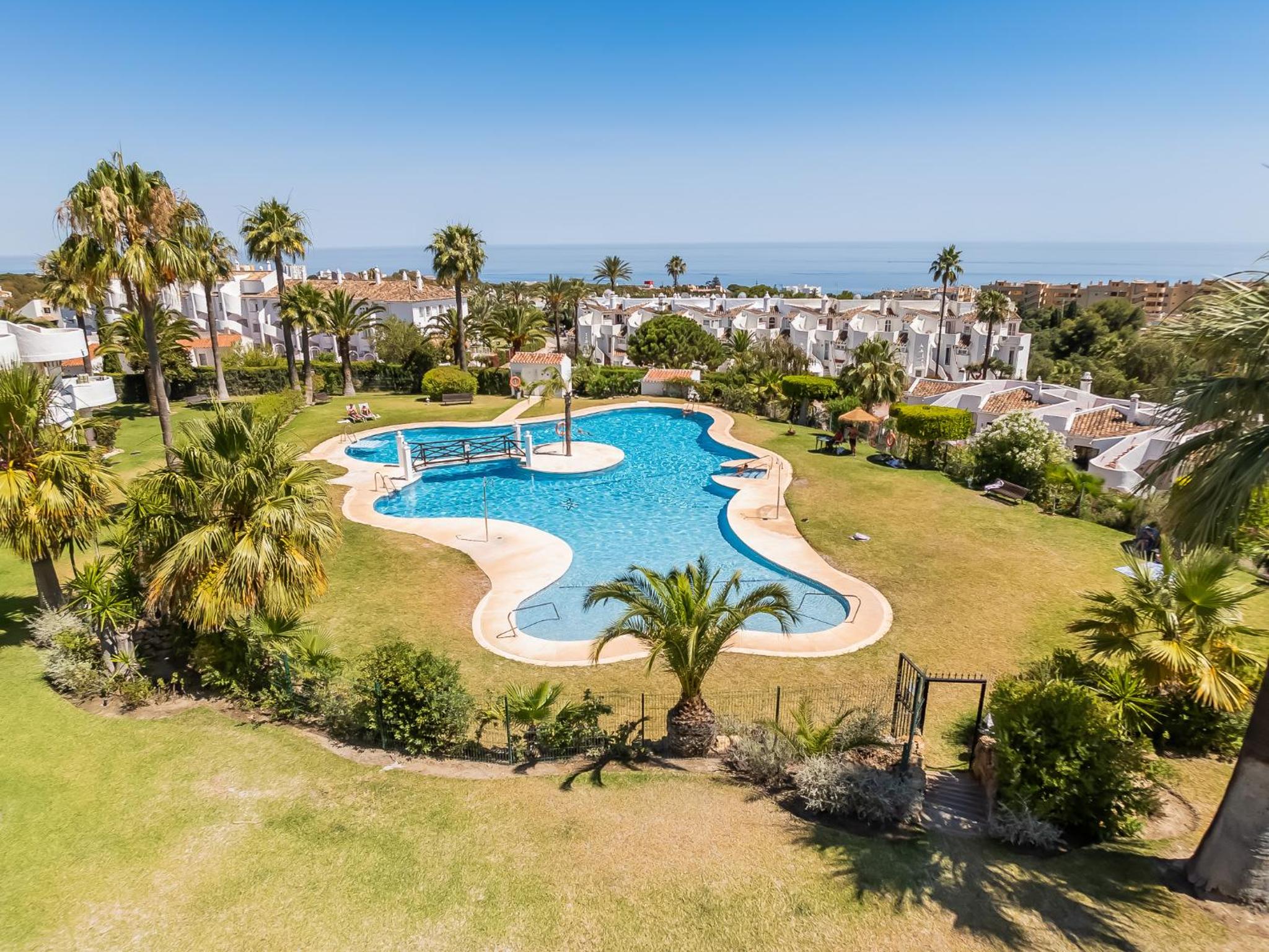 Two-Bedroom Apartment with Sea View photo 2