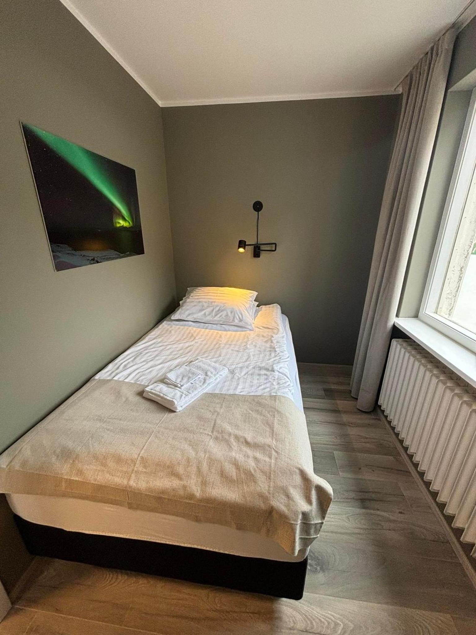 Single Room with Shared Bathroom photo 1