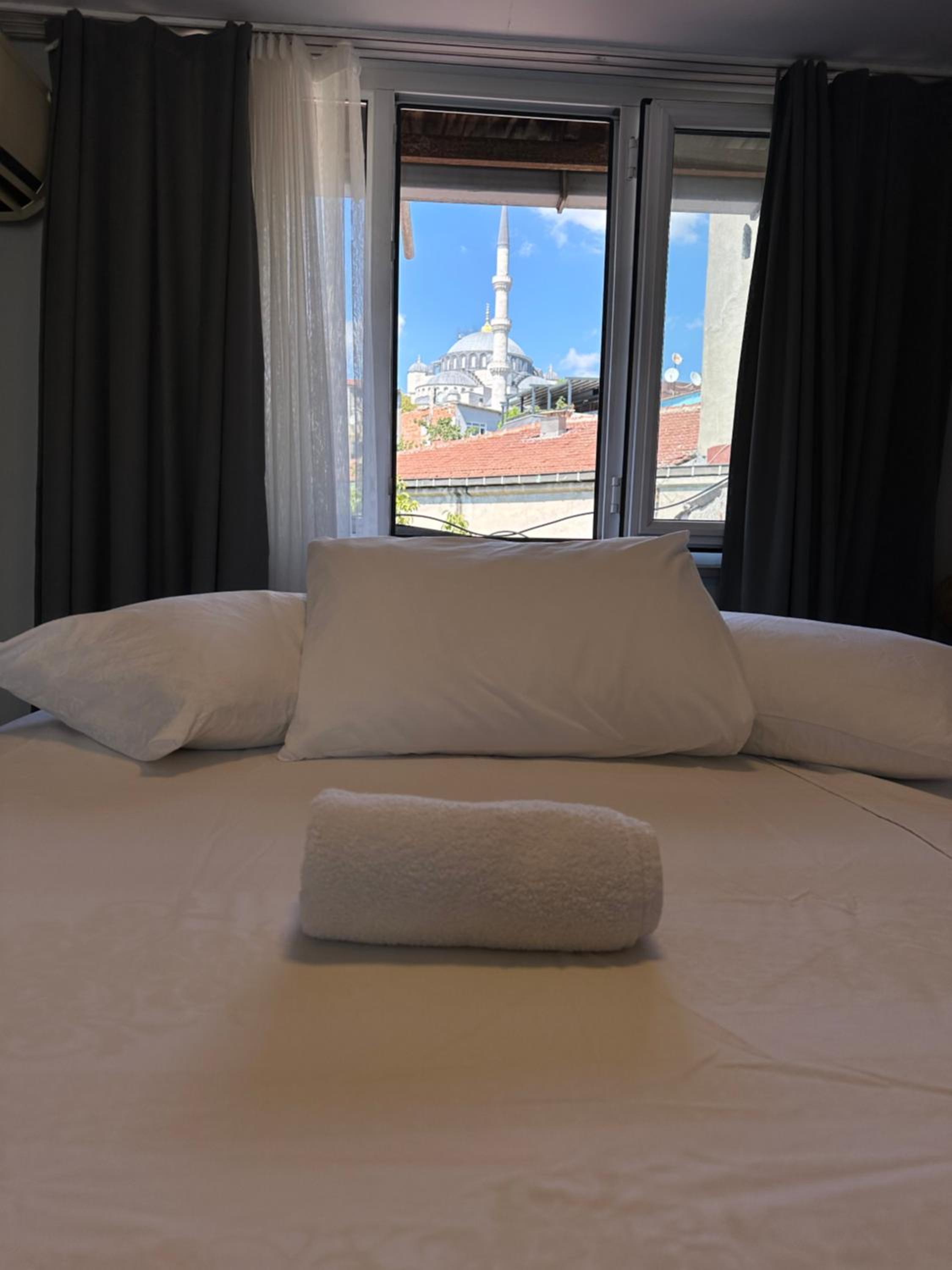 Apartment with Terrace photo 3