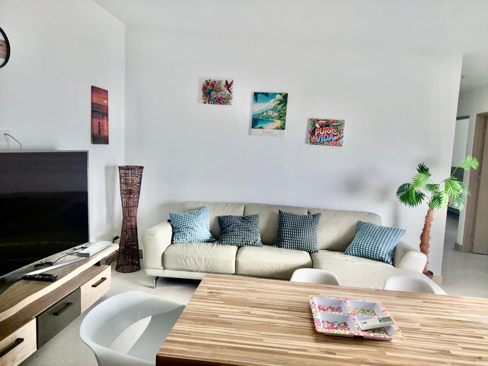 Three-Bedroom Apartment photo 2