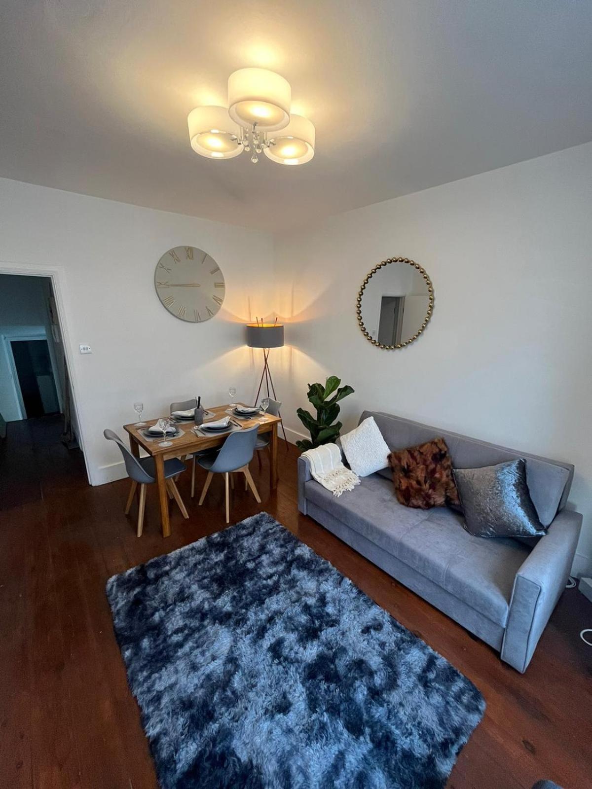 Two-Bedroom Apartment photo 2