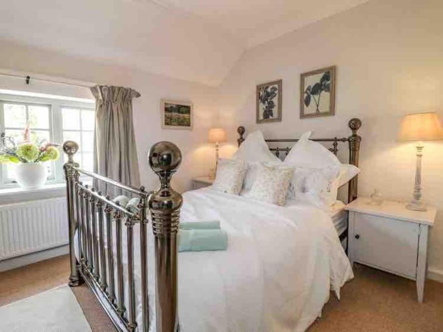 Four-Bedroom House photo 1