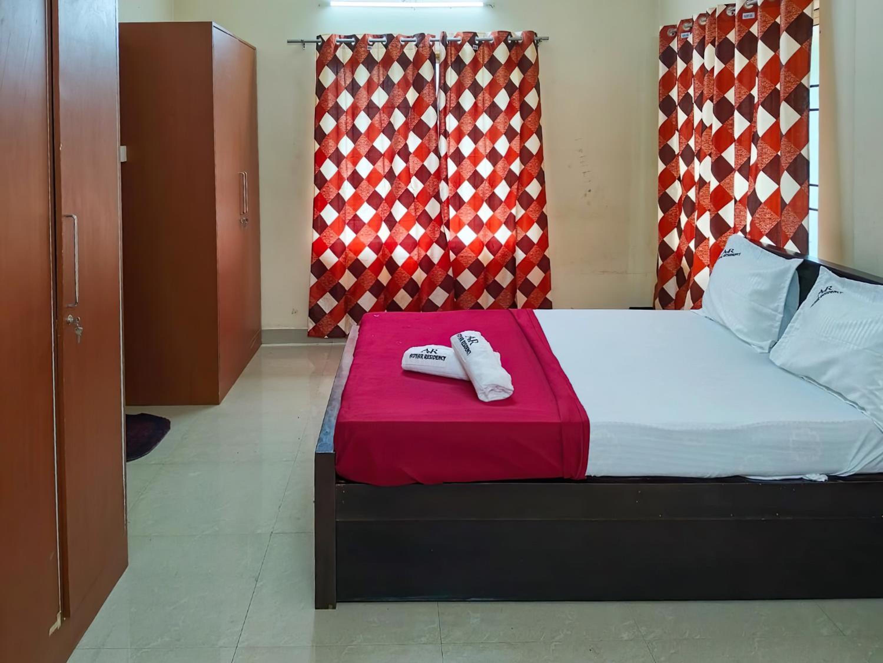 Standard Double Room With Fan photo 2