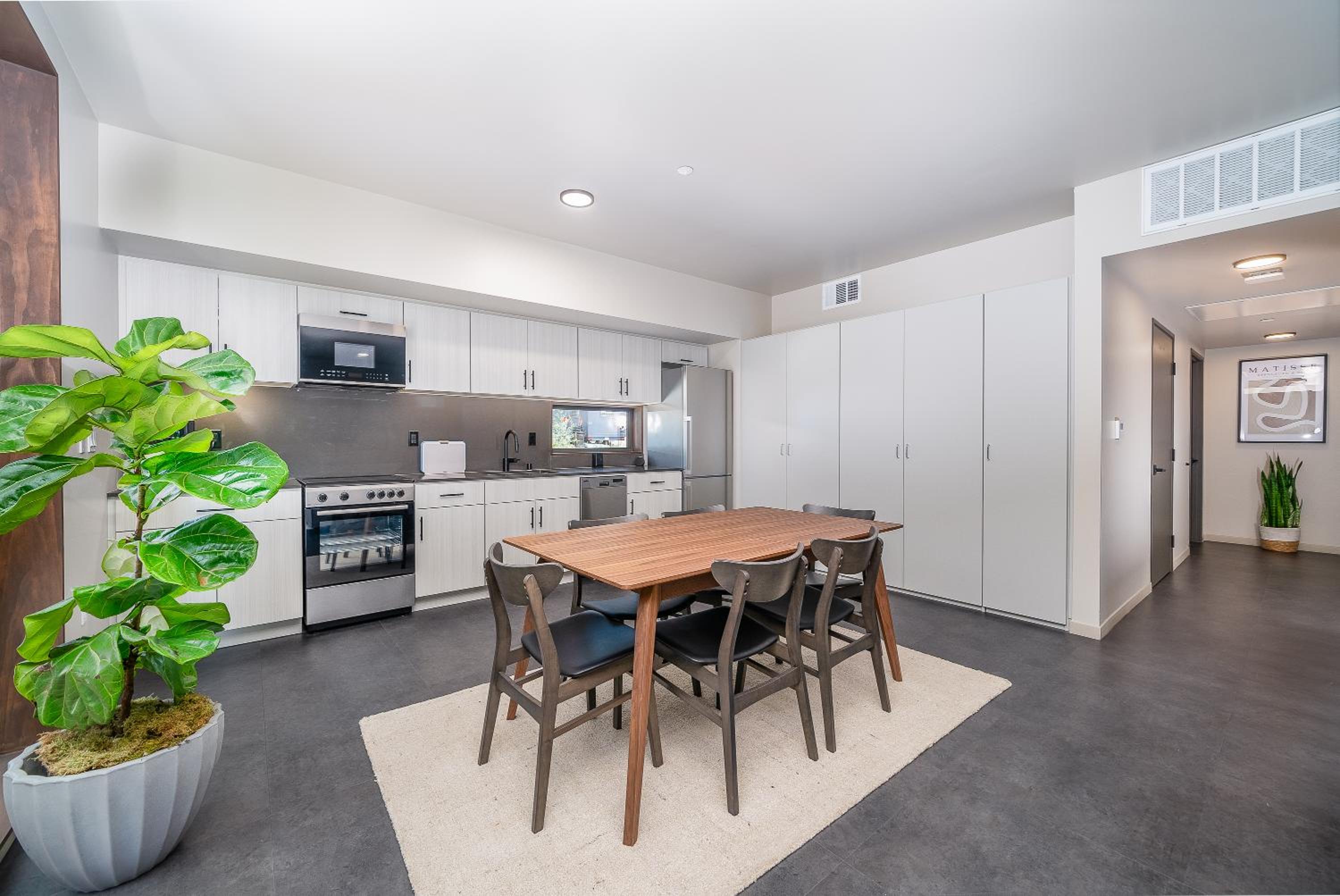 Two-Bedroom Standard Apartment - Photo 8