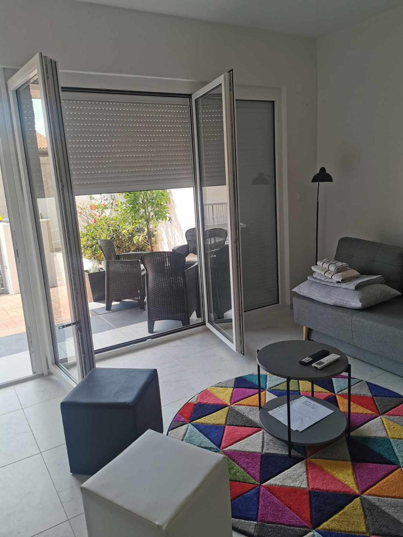 Apartment - Ground Floor photo 2