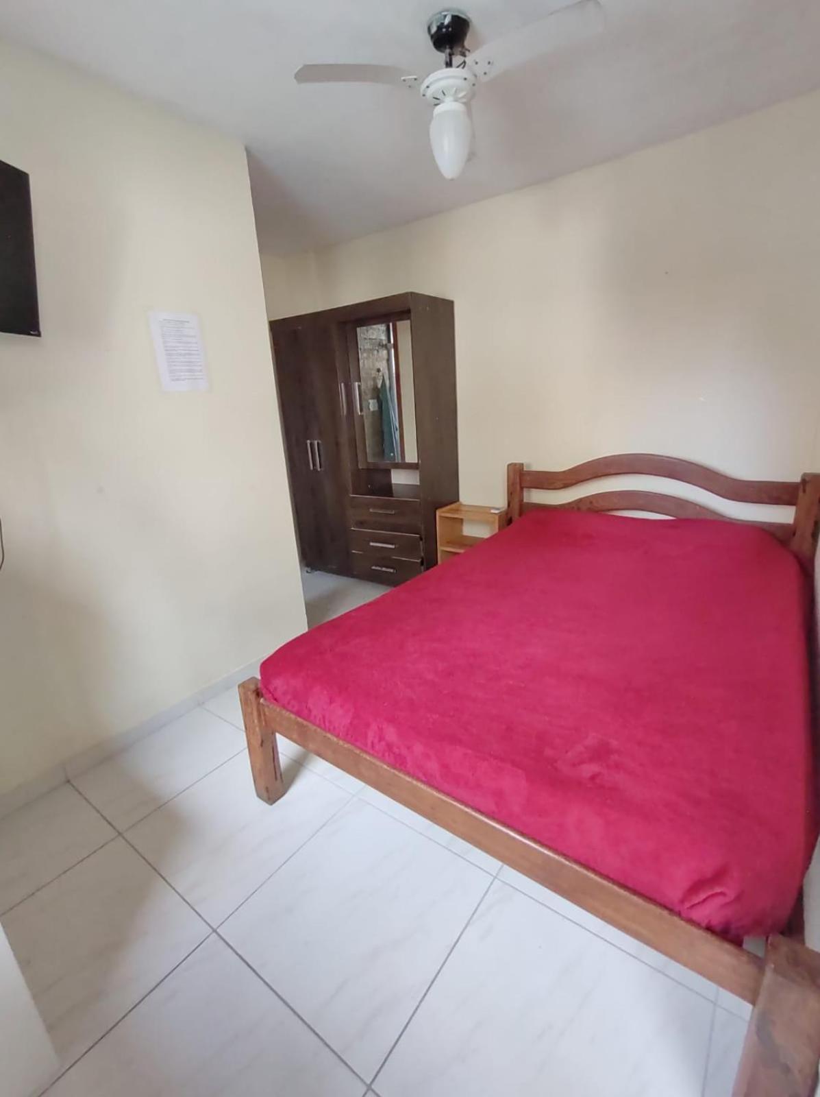 Basic Double Room with Private Bathroom photo 1