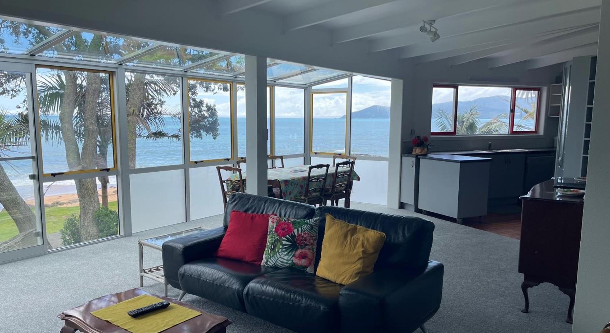 Two-Bedroom Apartment with Sea View photo 2