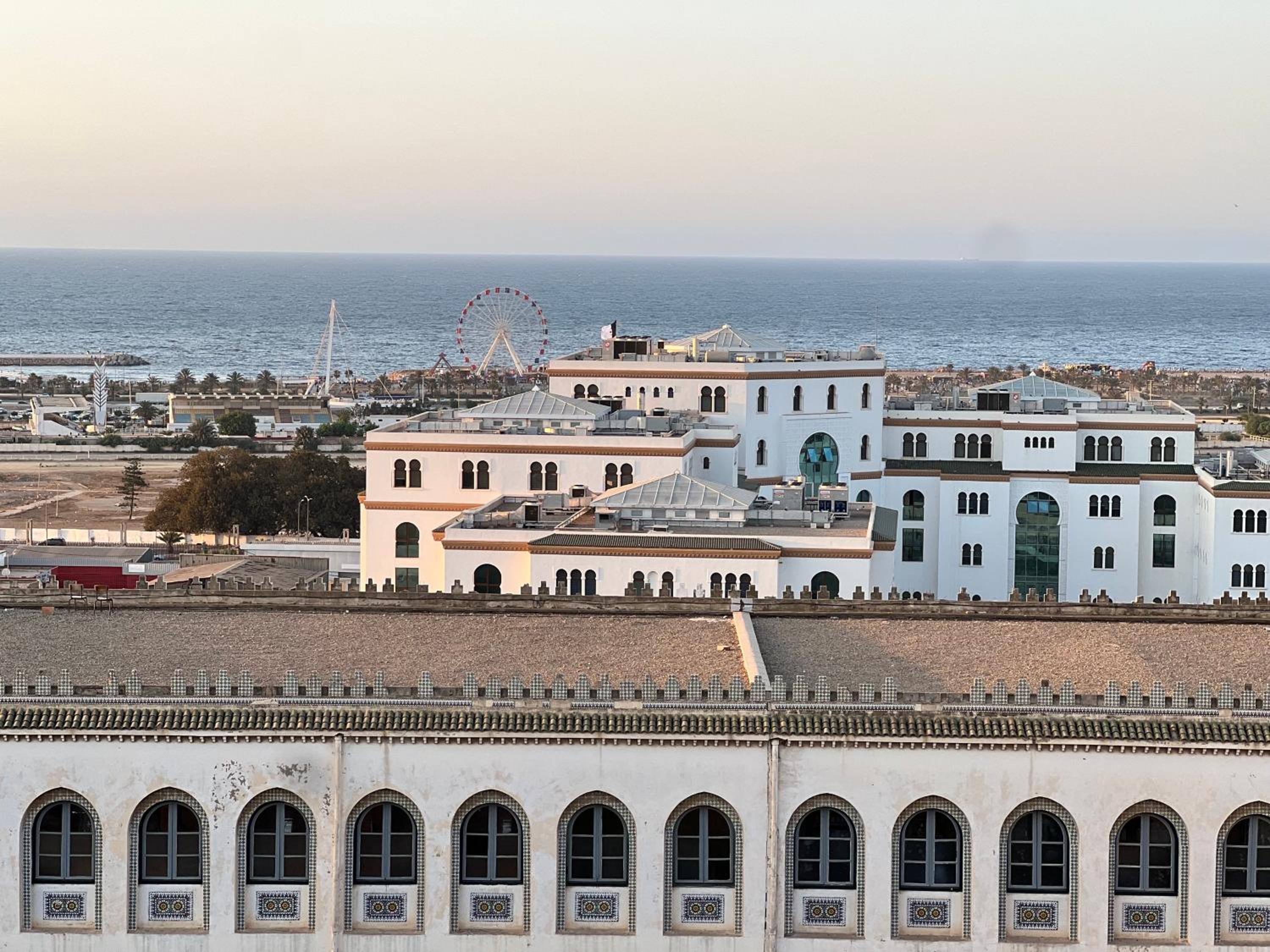 Two-Bedroom Apartment with Terrace and Sea View photo 3