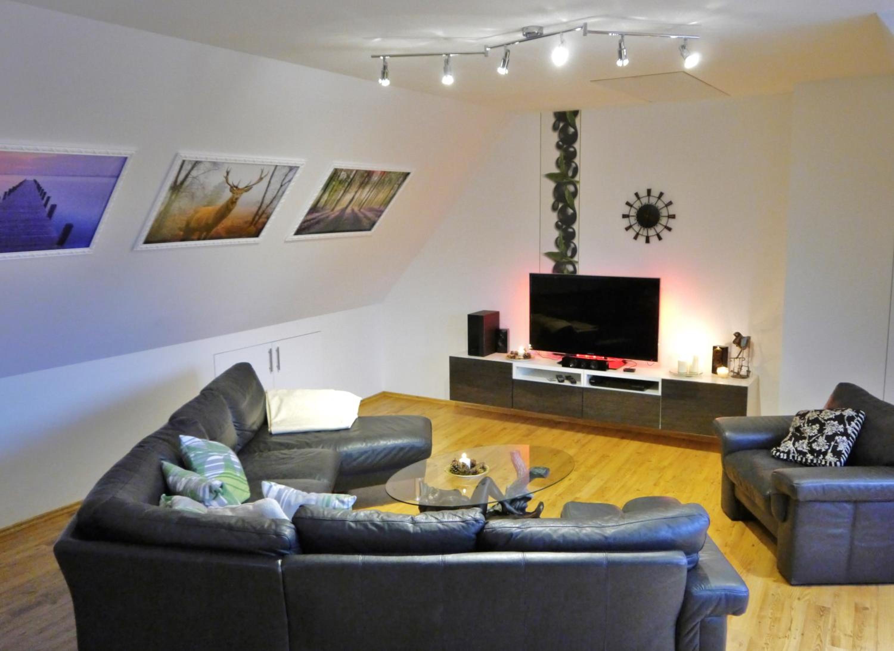Maisonette with balcony and fireplace  - Photo 1