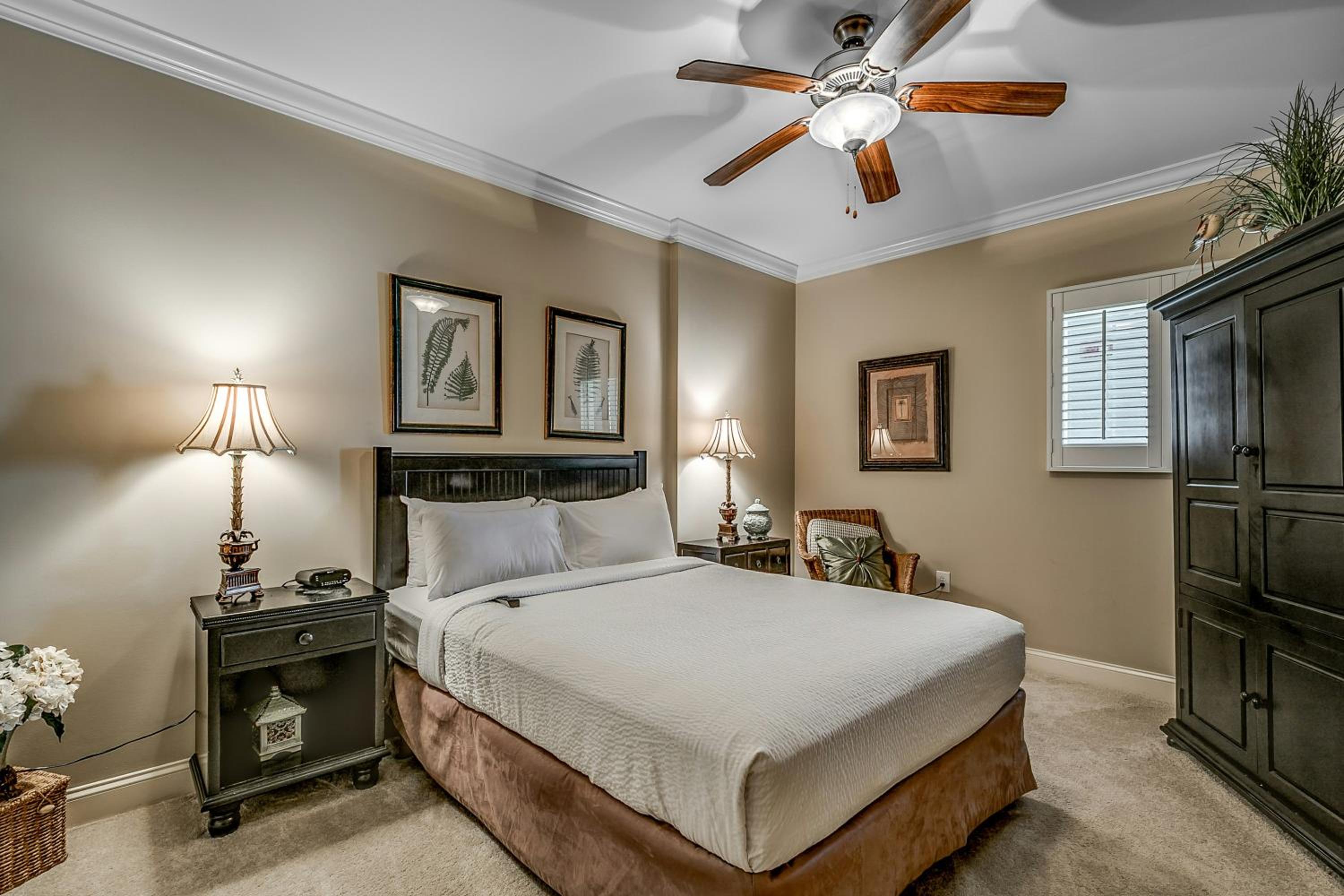 Four-Bedroom Luxury Apartment photo 3