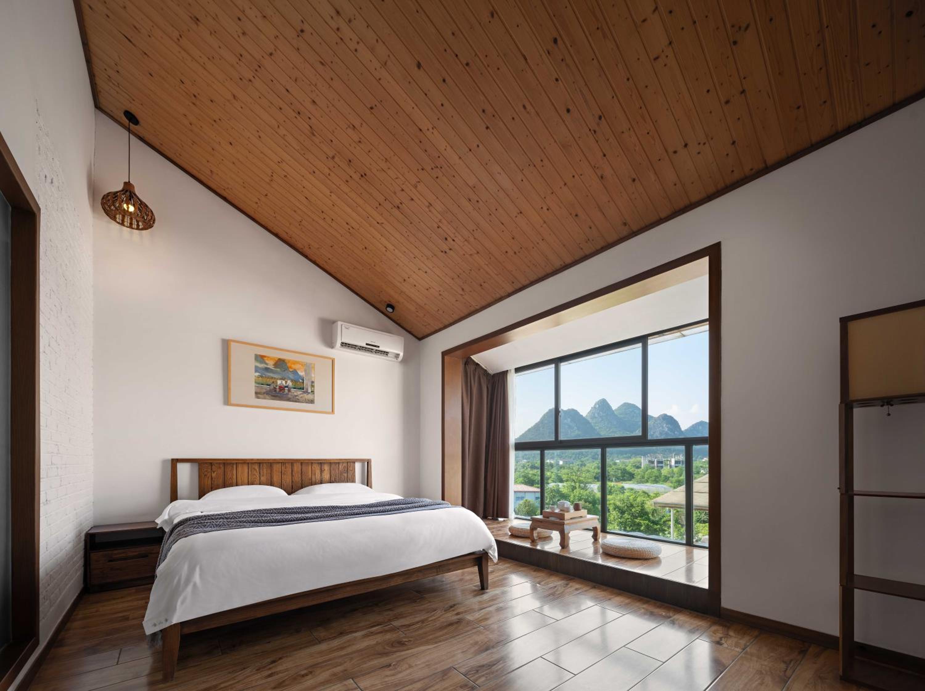 Double Room with Mountain View