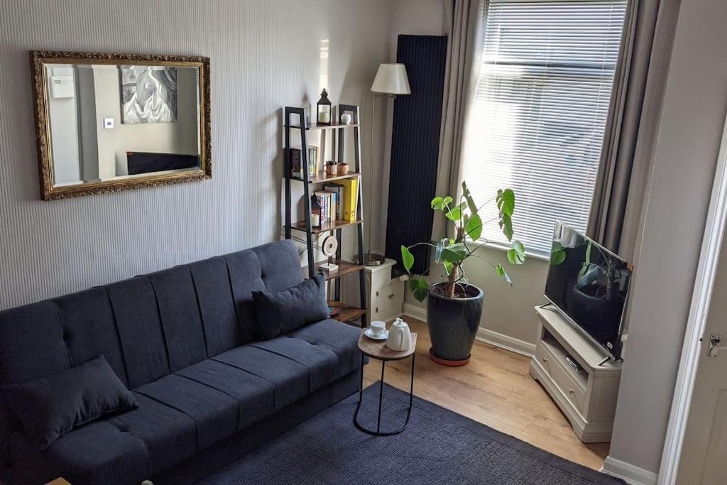One-Bedroom House photo 1