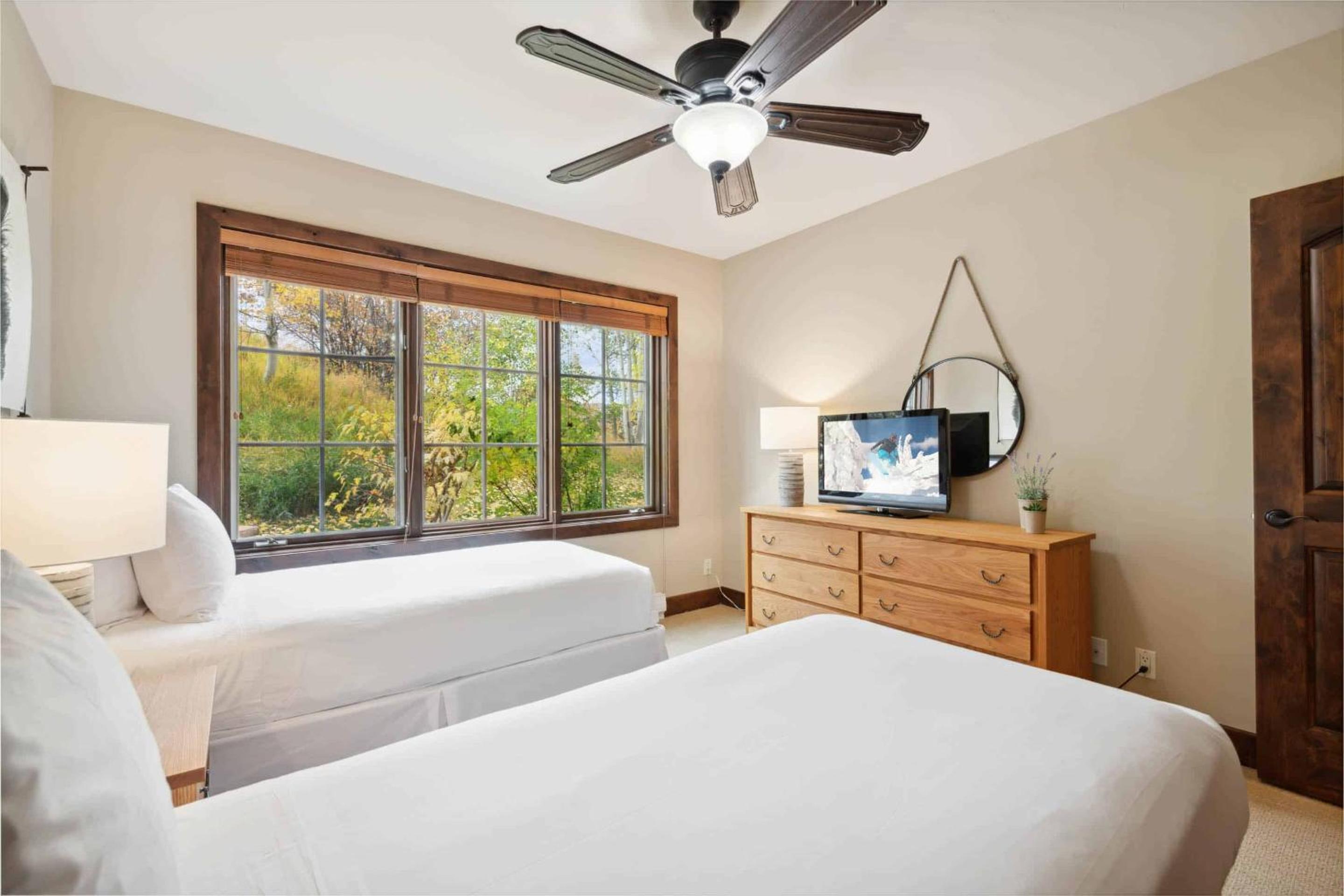 Two-Bedroom Apartment with Balcony photo 1