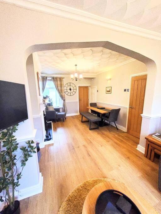 Two-Bedroom House photo 2