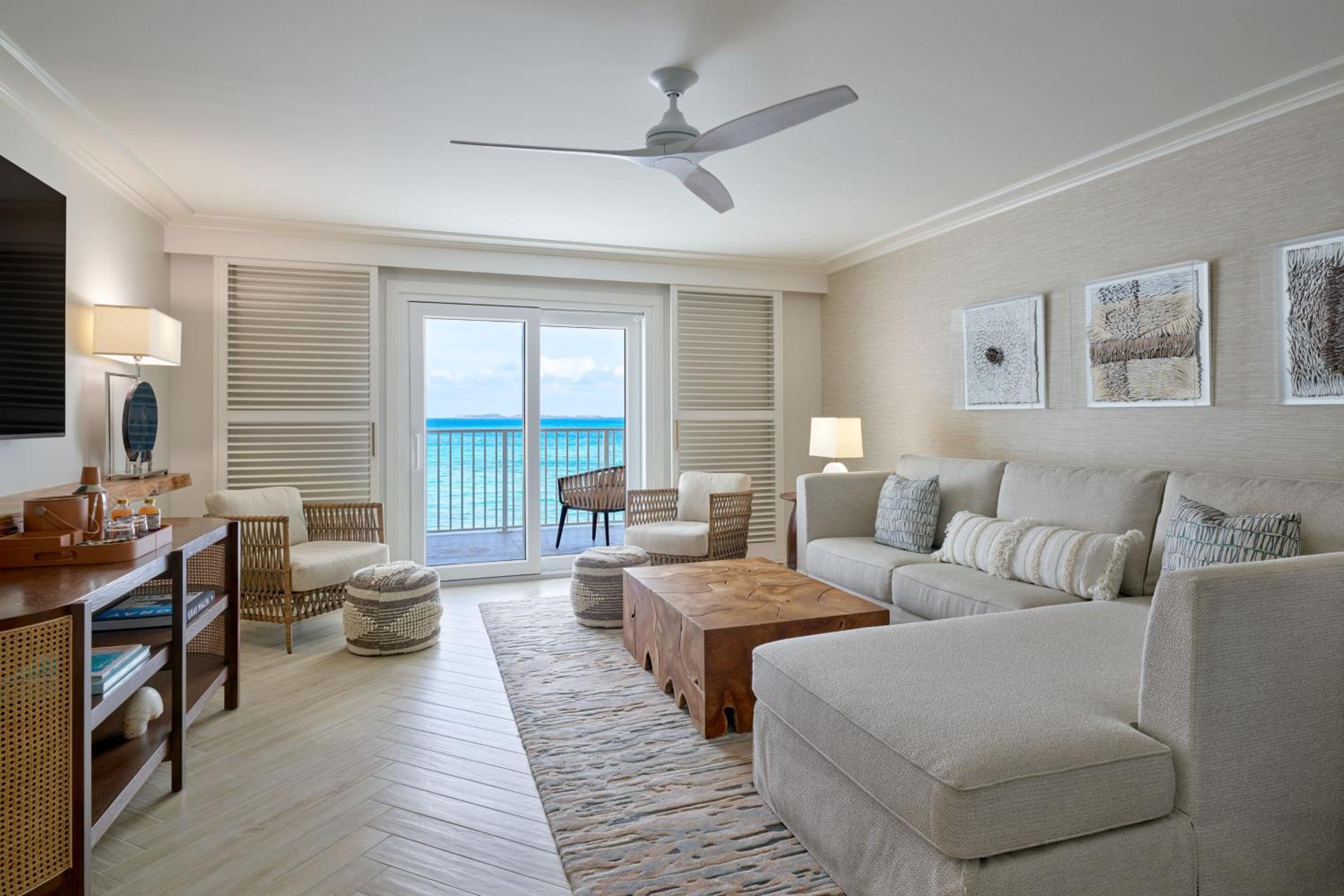 One-Bedroom King Suite with Sofa Bed, Balcony and Ocean View - Photo 5