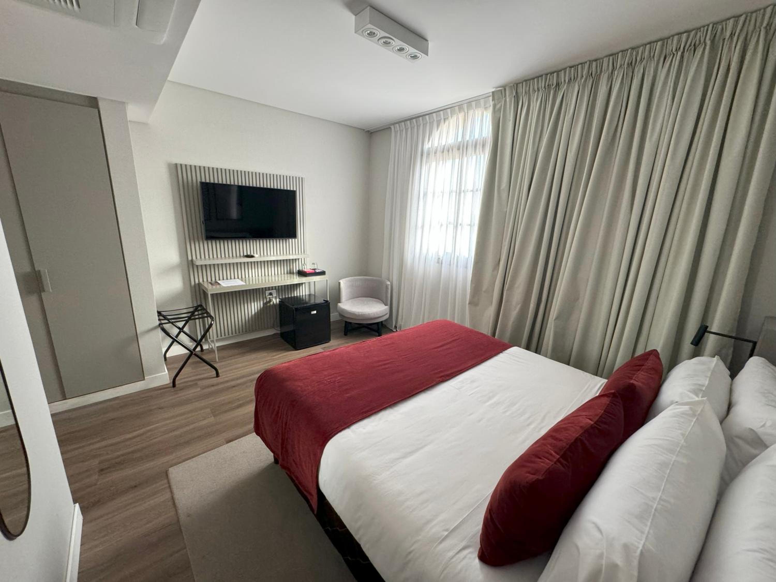 Queen Room - Disability Access