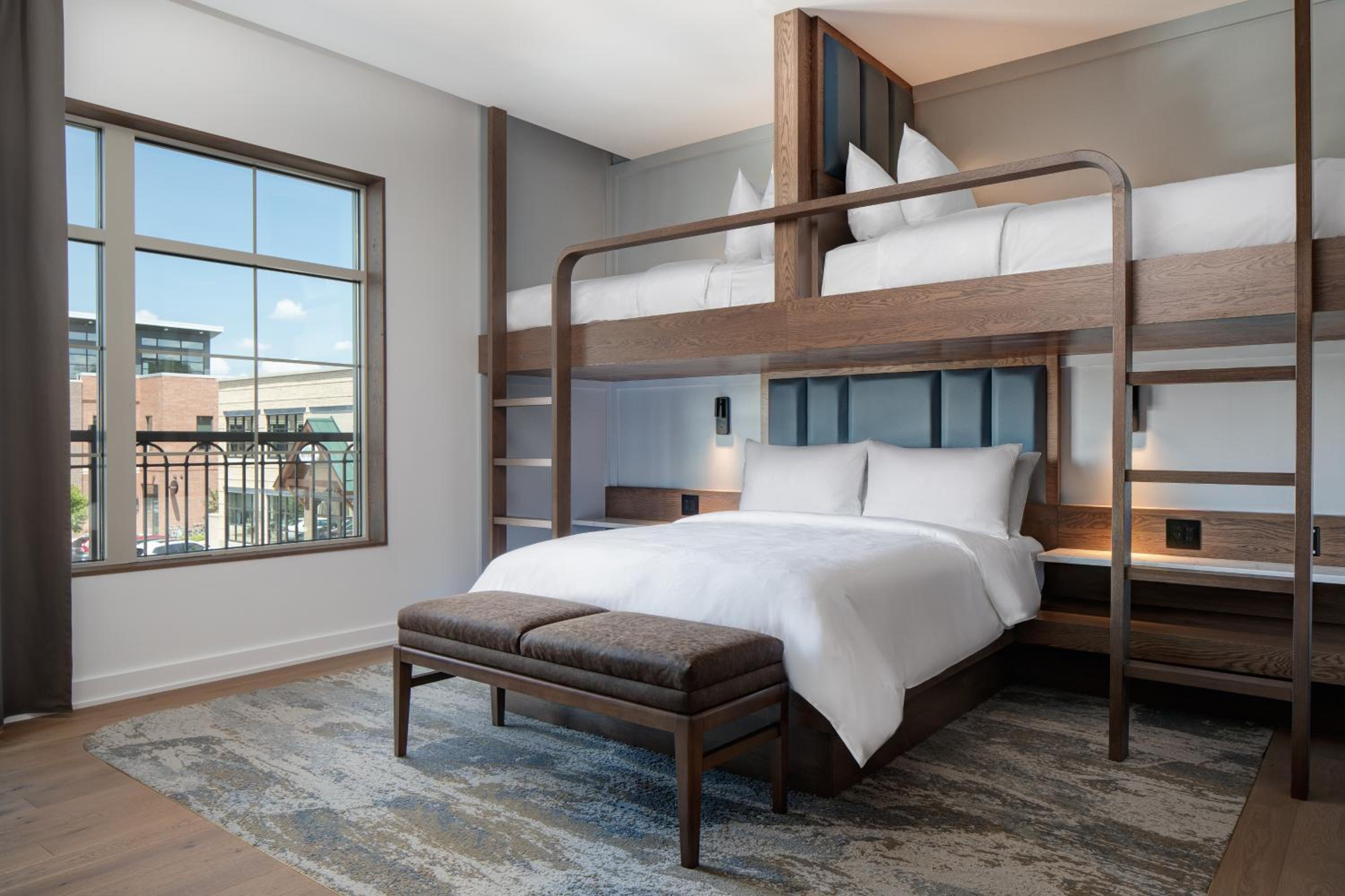 Queen Bunk Bed Room photo 1