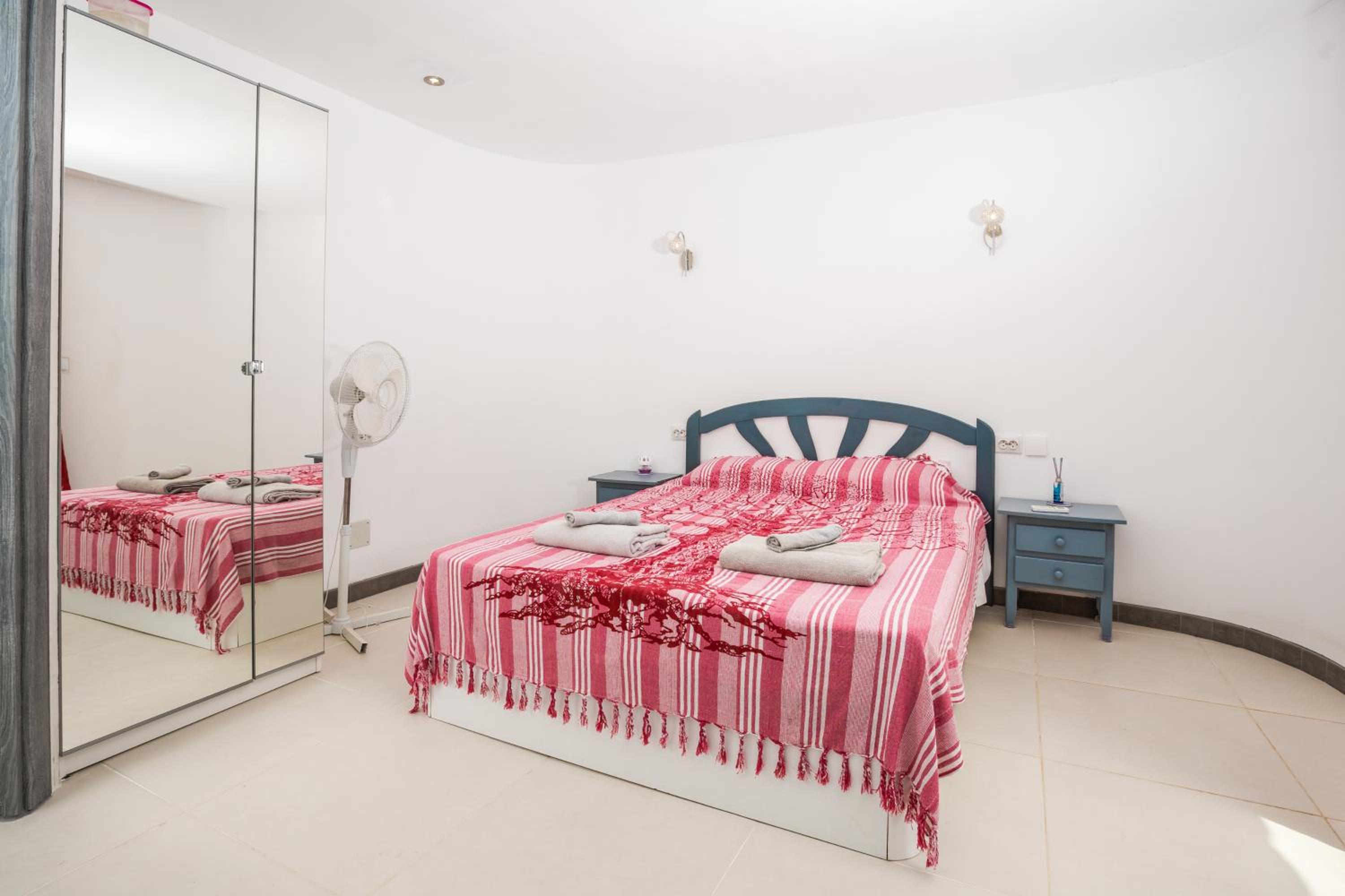 Casa de tres habitaciones