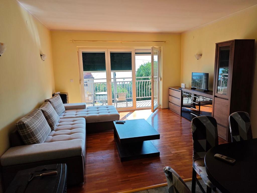 Three-Bedroom Apartment With Balcony