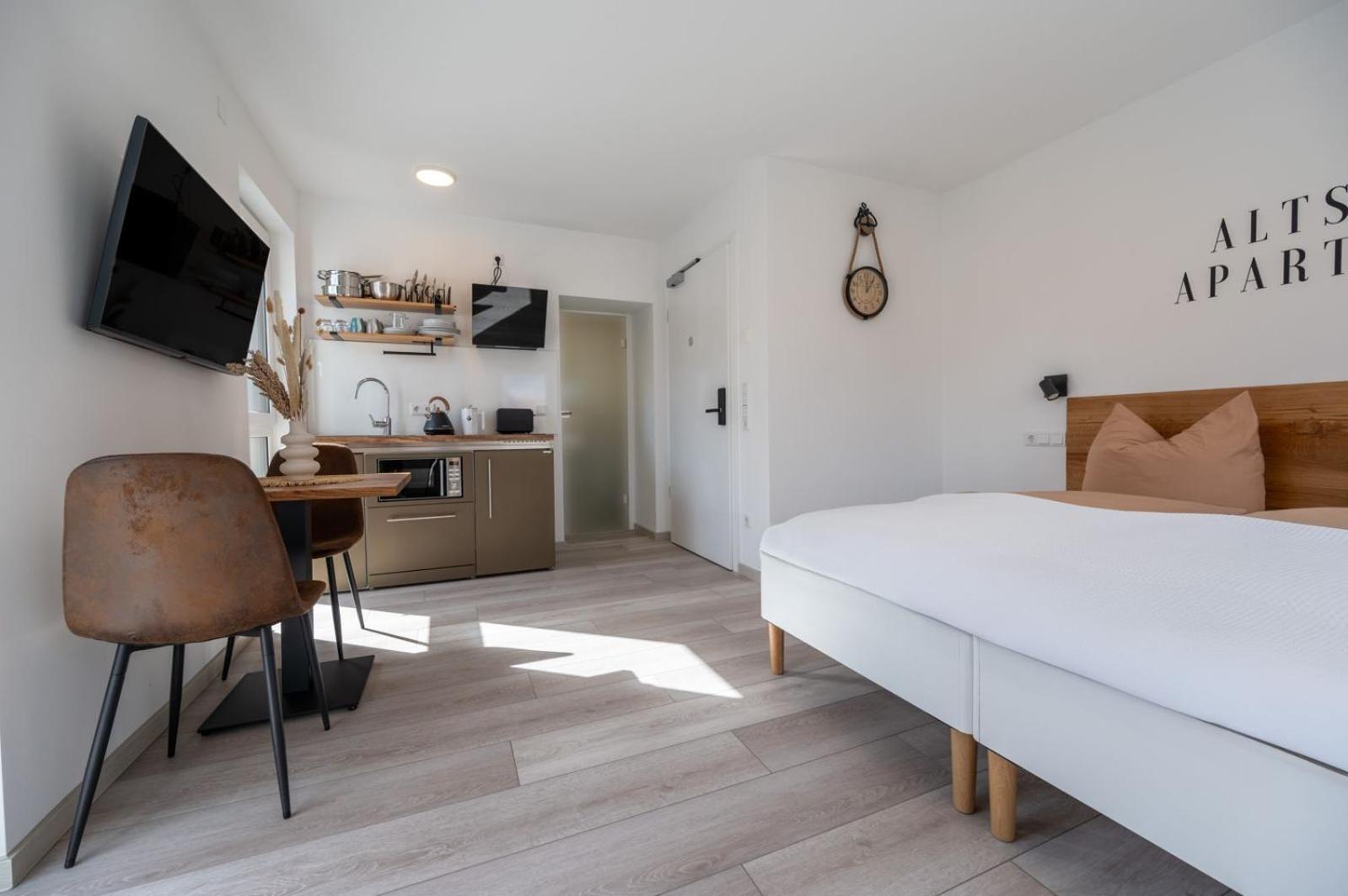 Studio Apartment