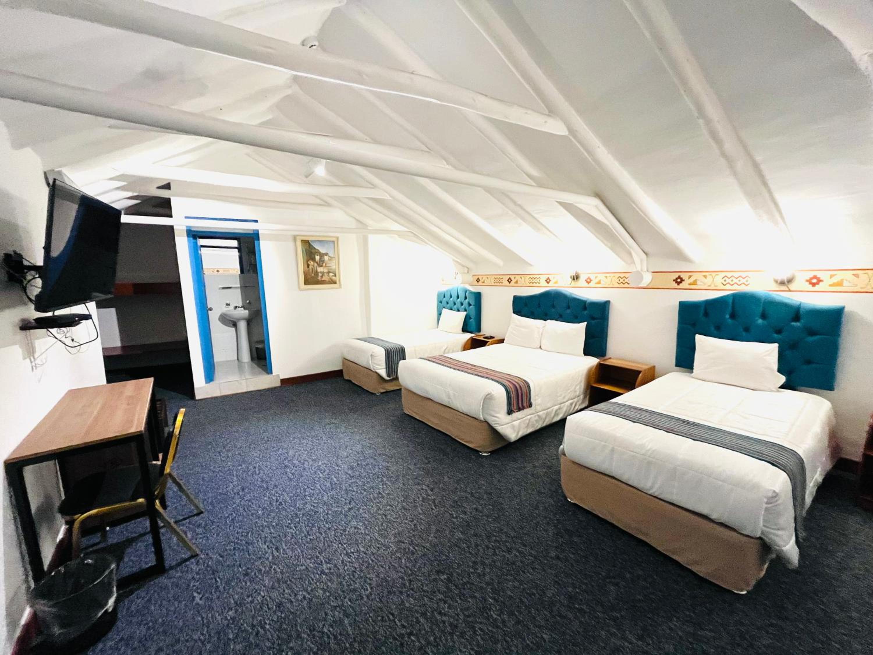 Standard Triple Room photo 3