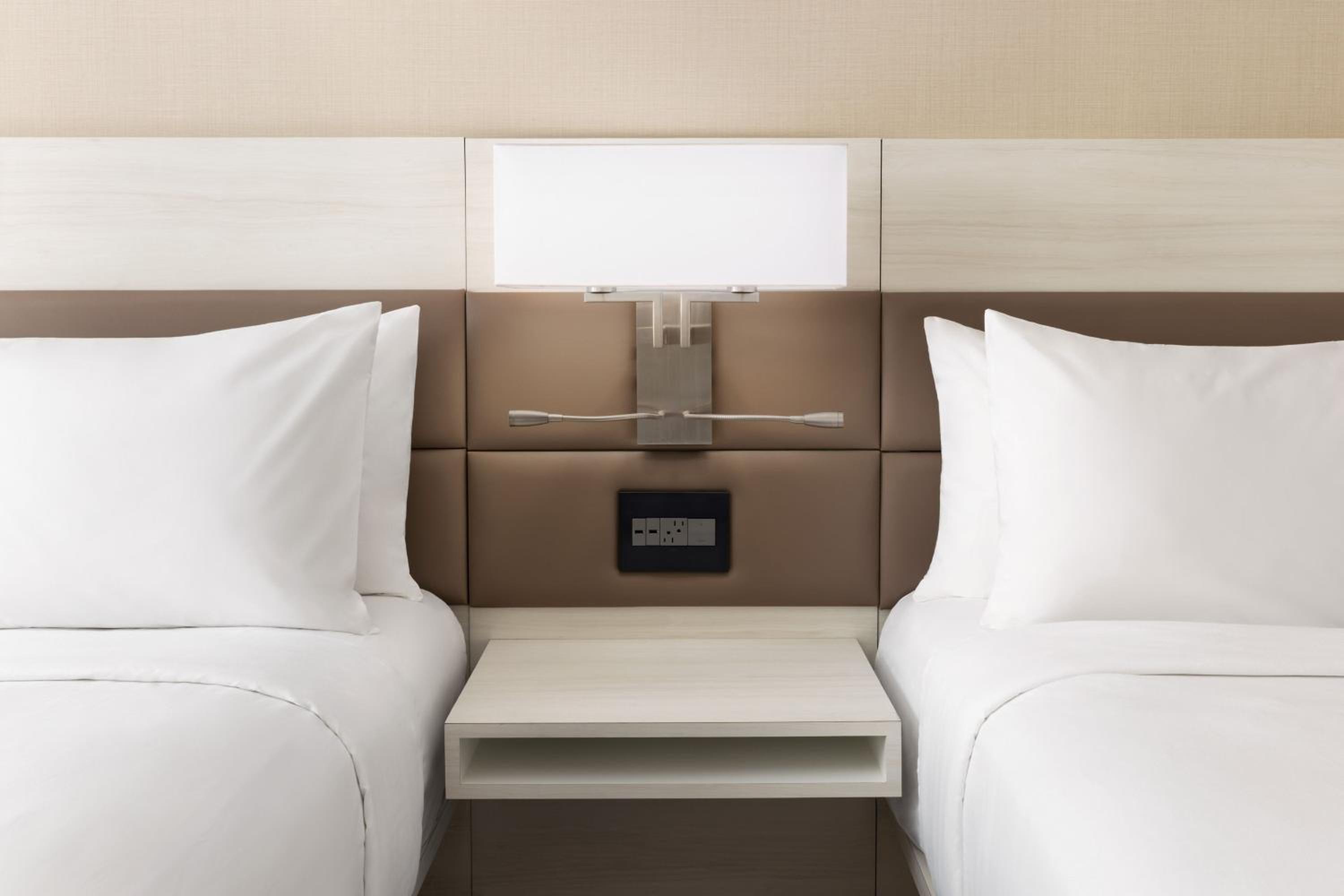 Queen Room with Two Queen Beds - Hearing Accessible - Photo 5